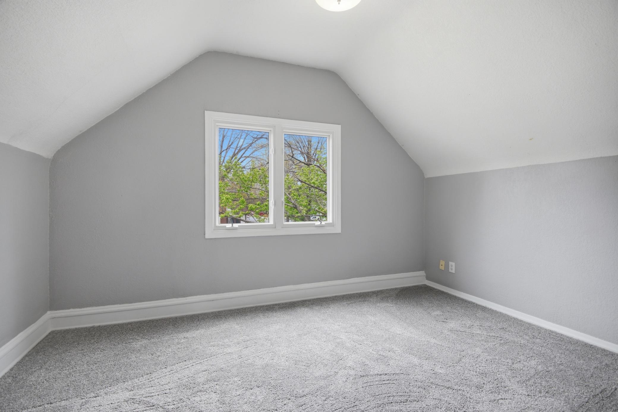 1110 5th Avenue NW