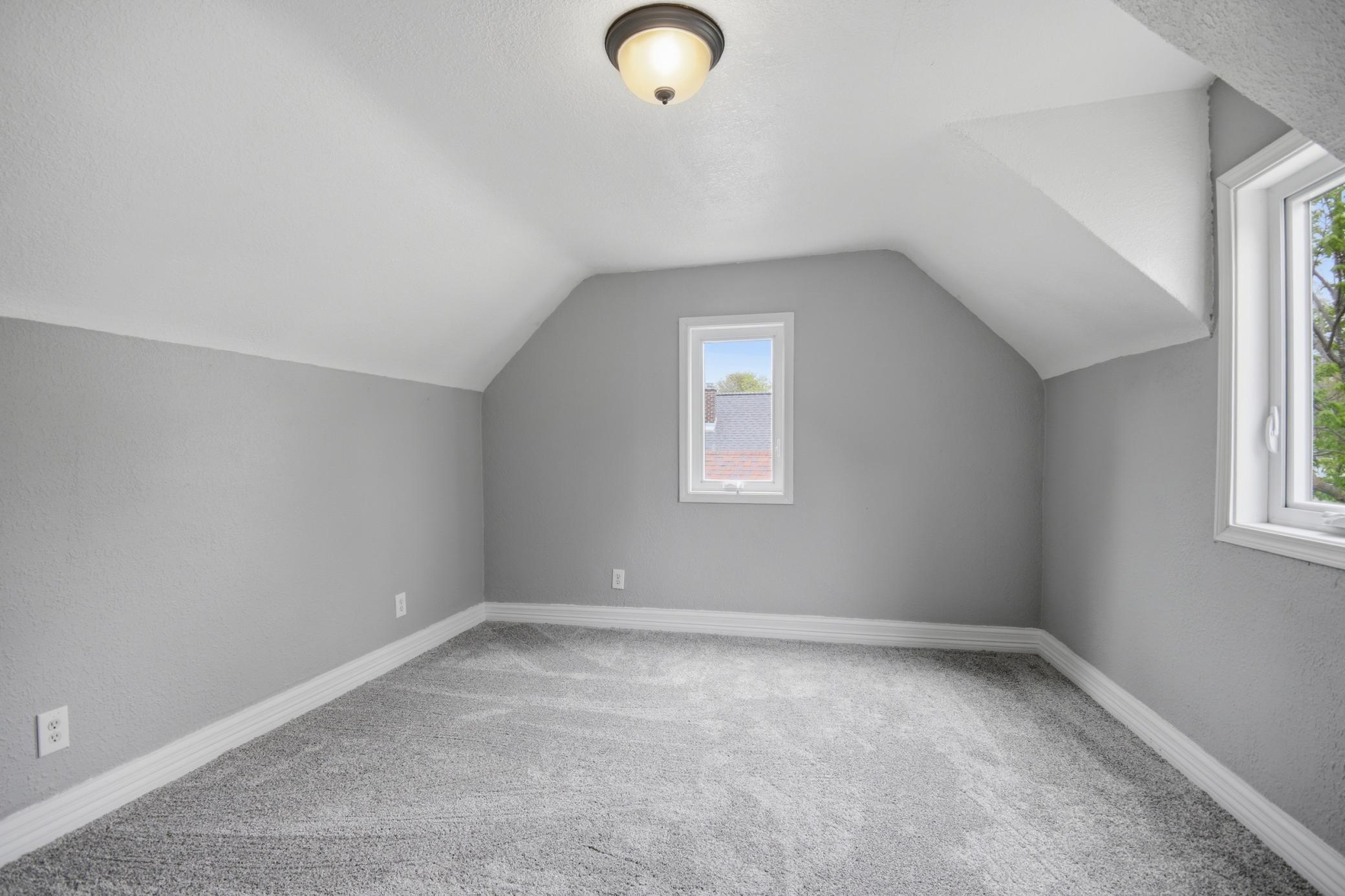 1110 5th Avenue NW