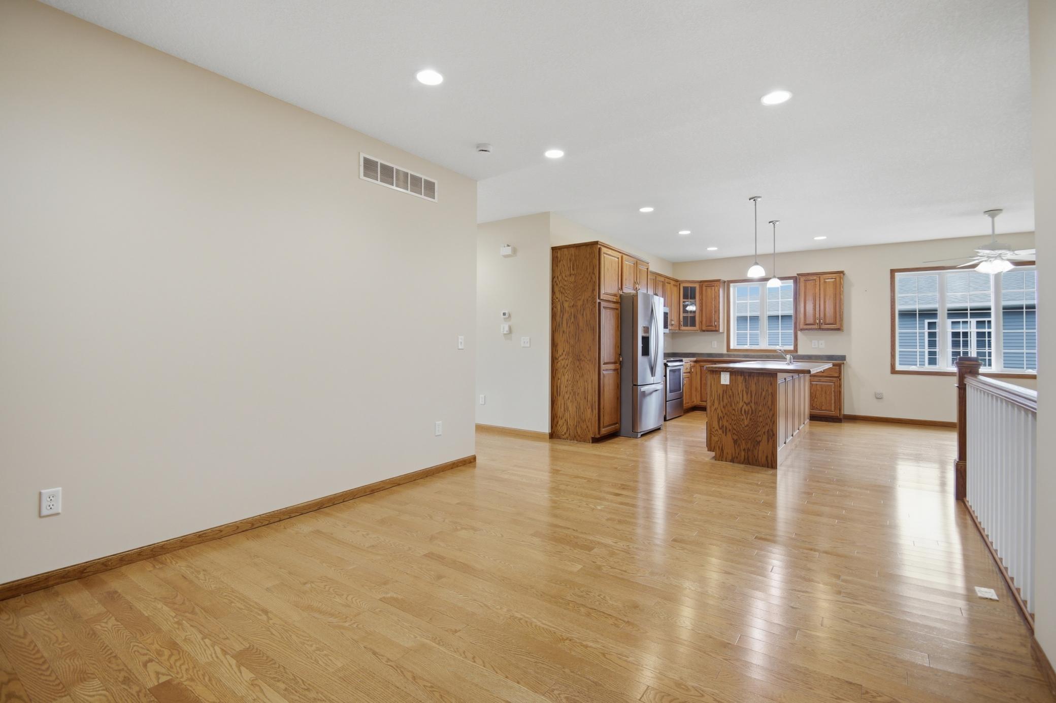 414 4th Avenue SE