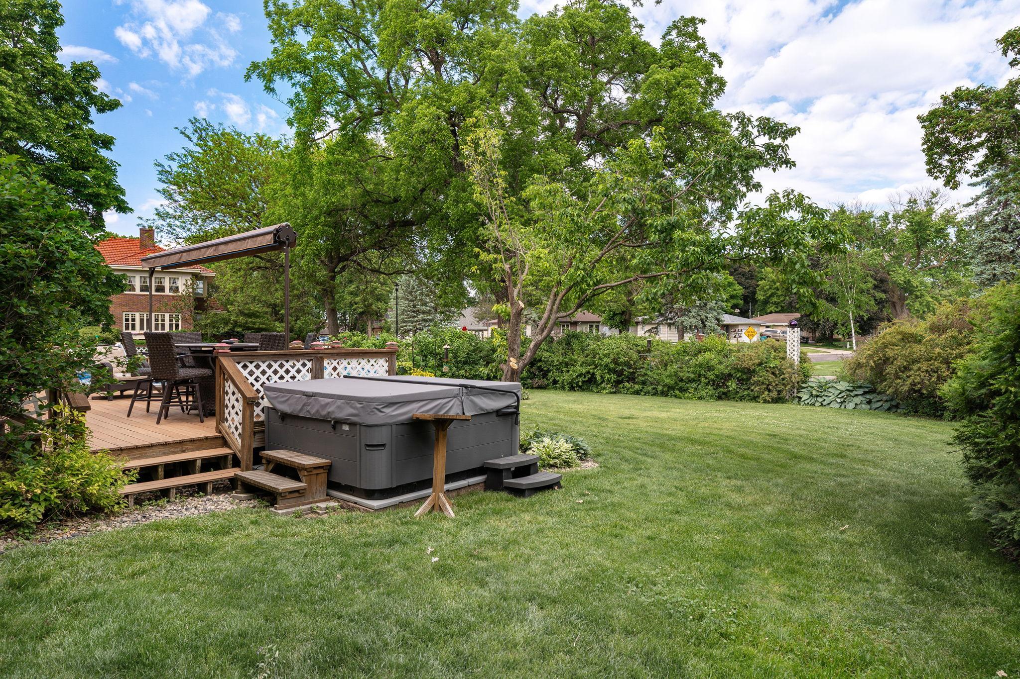 821 E Elm Avenue
