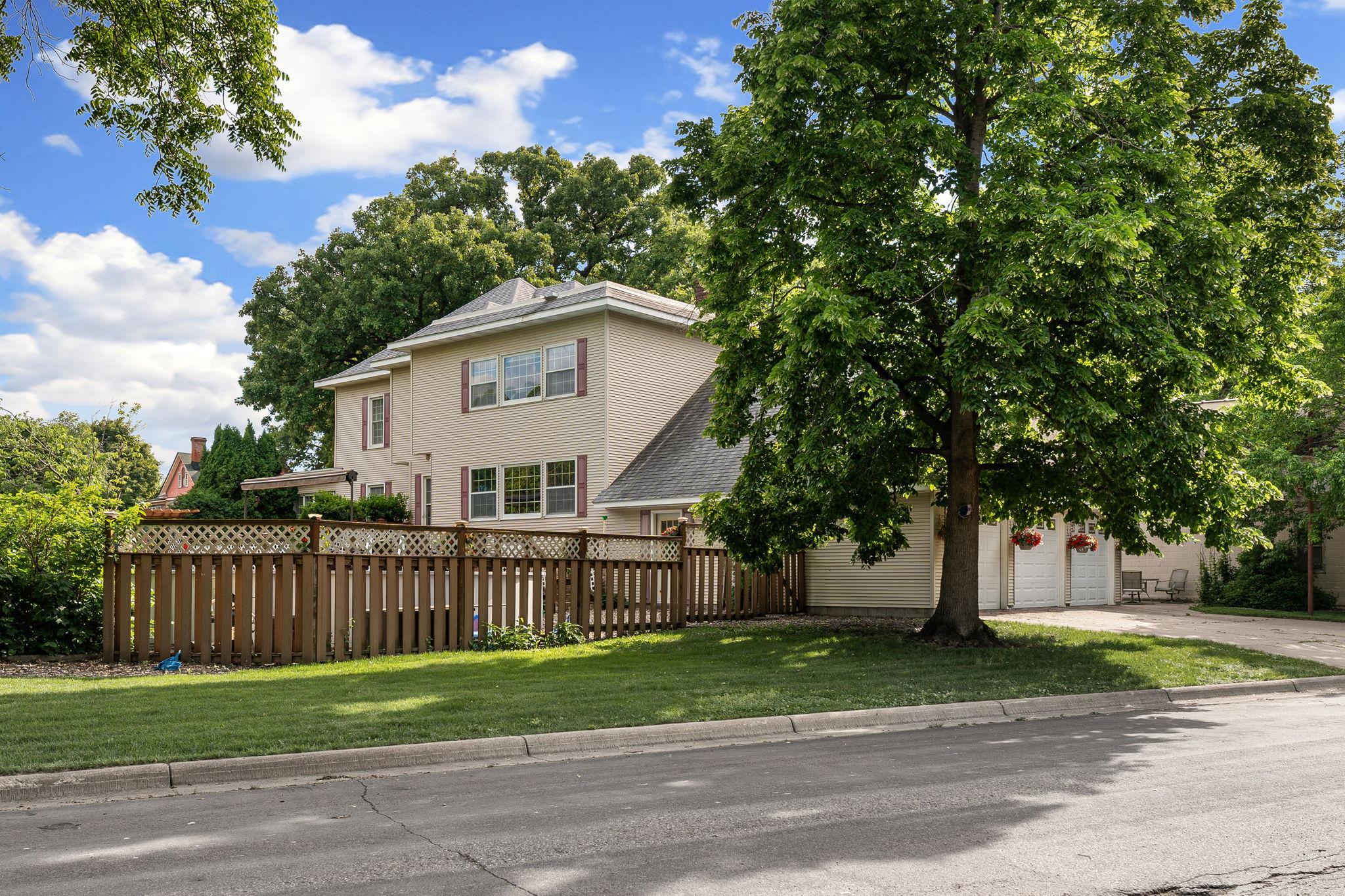 821 E Elm Avenue