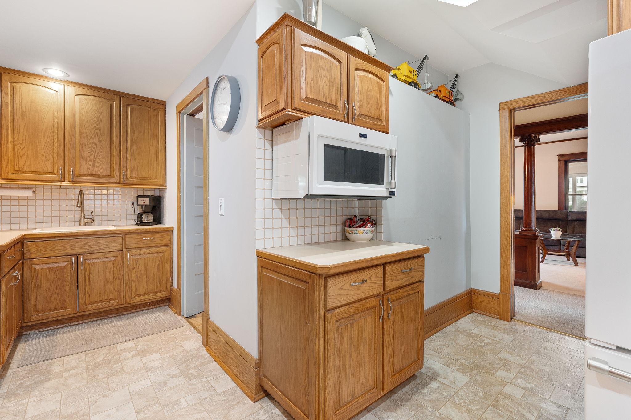 821 E Elm Avenue