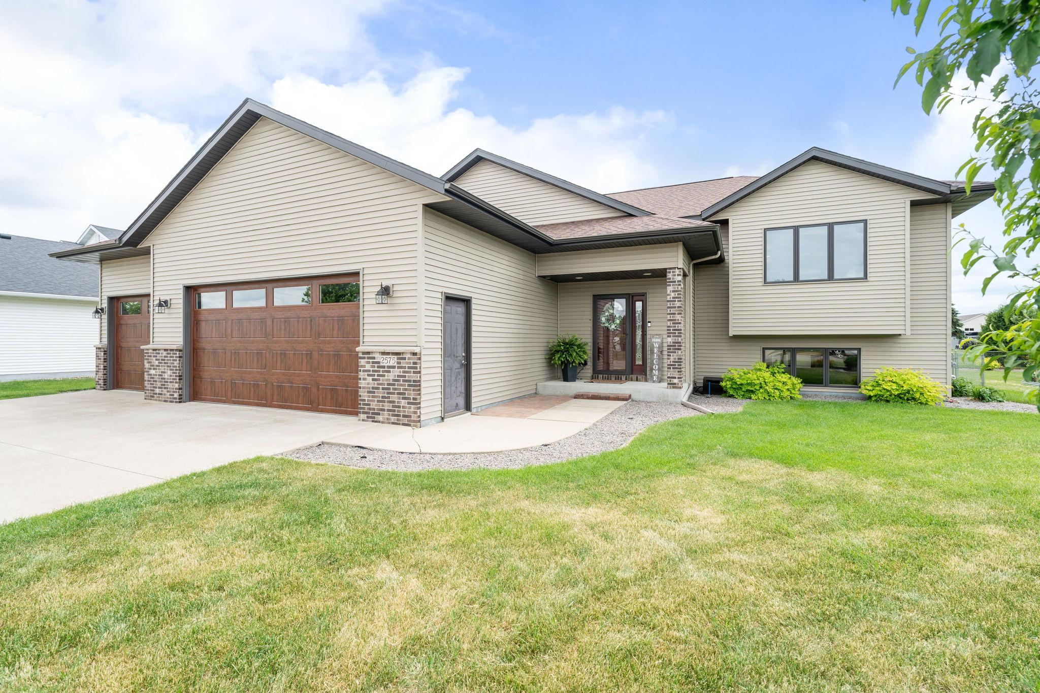 2575 Fox Hollow Lane