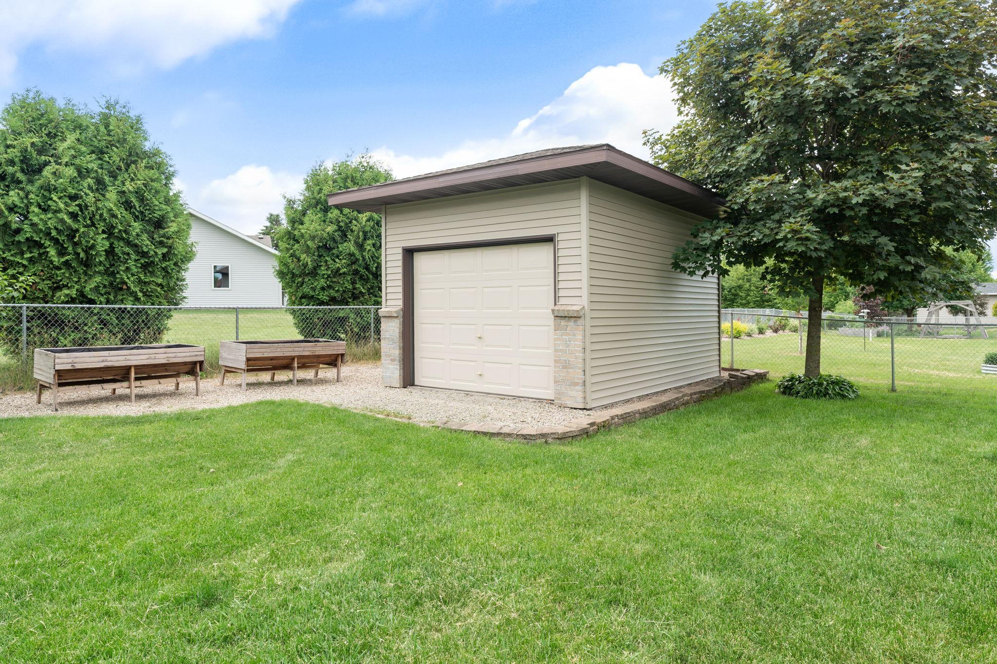 2575 Fox Hollow Lane