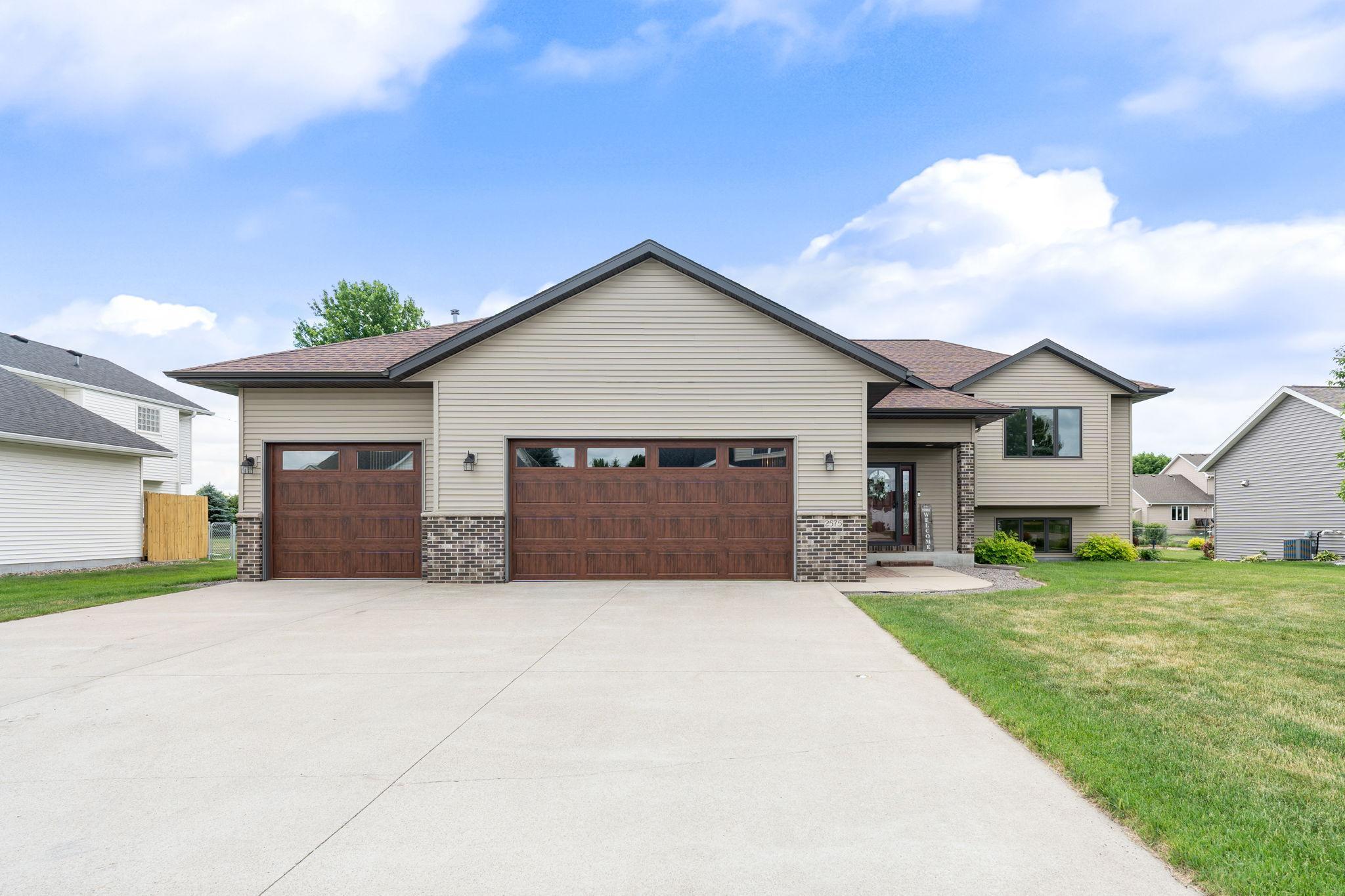 2575 Fox Hollow Lane