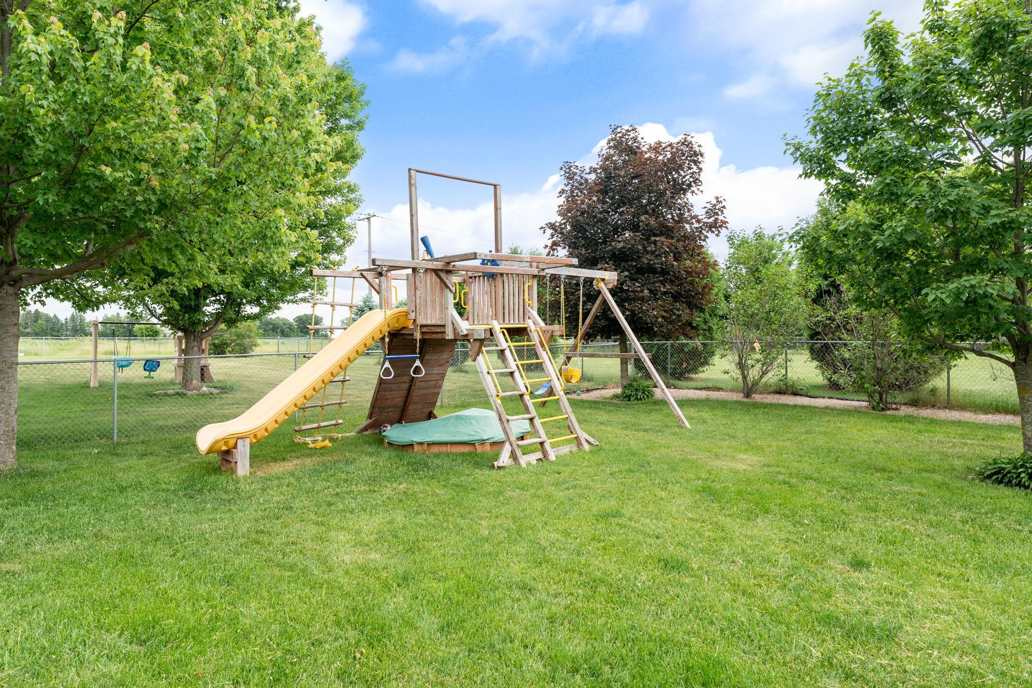 2575 Fox Hollow Lane