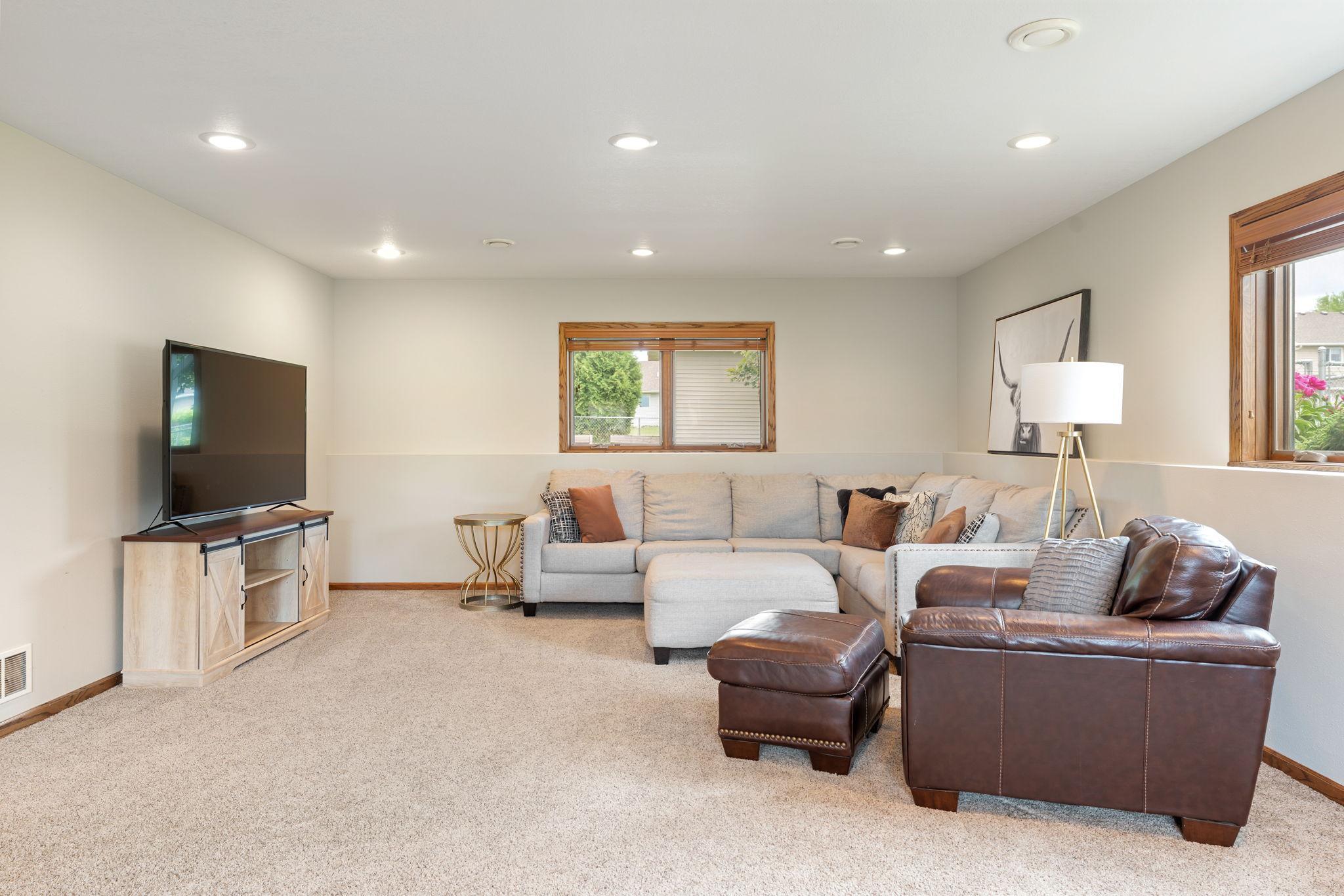 2575 Fox Hollow Lane