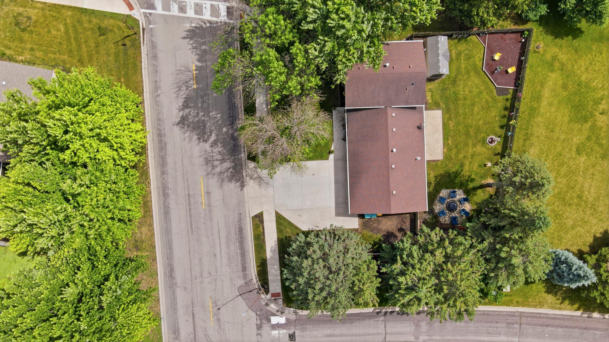 360 Allan Avenue