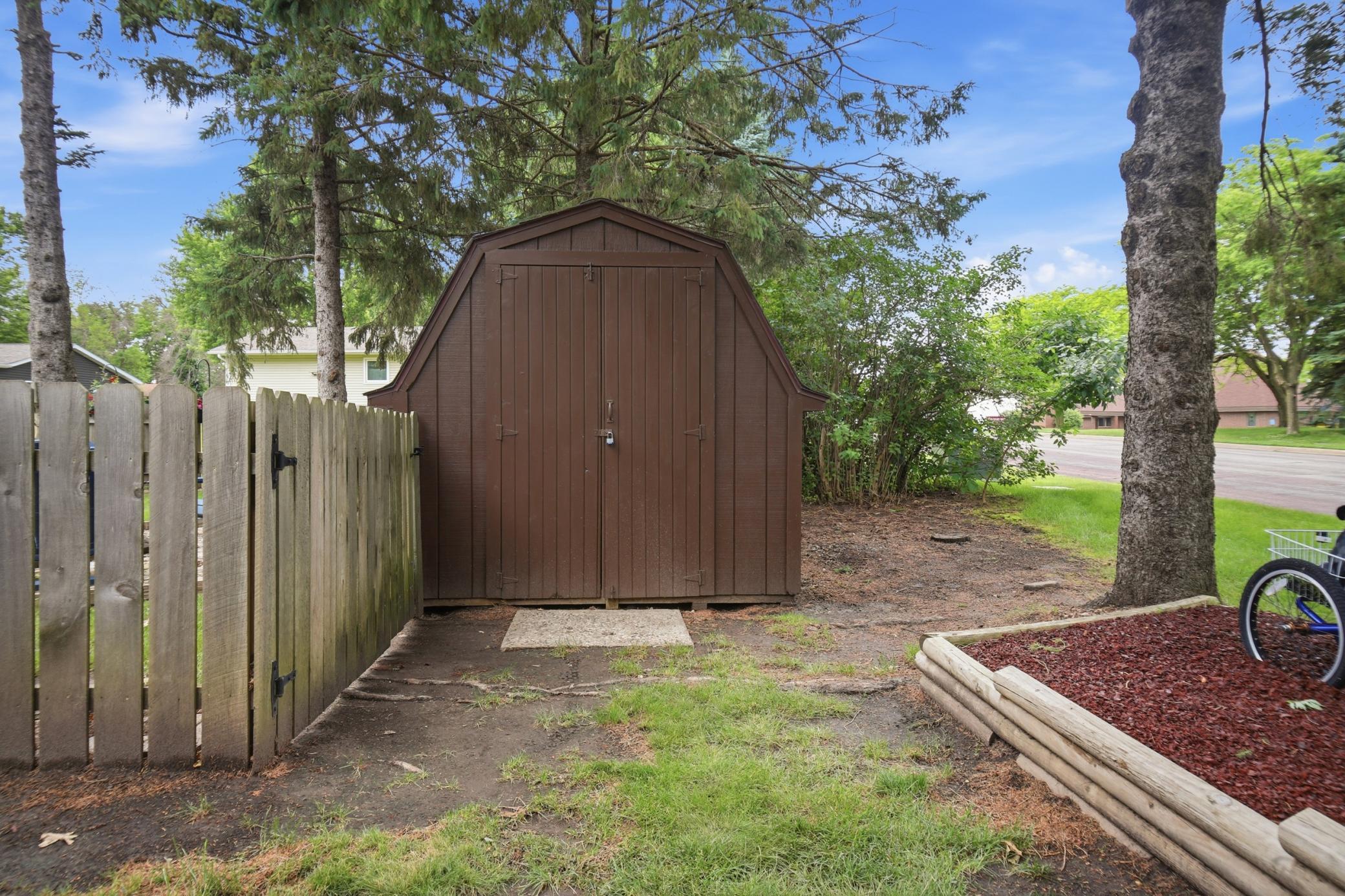 360 Allan Avenue