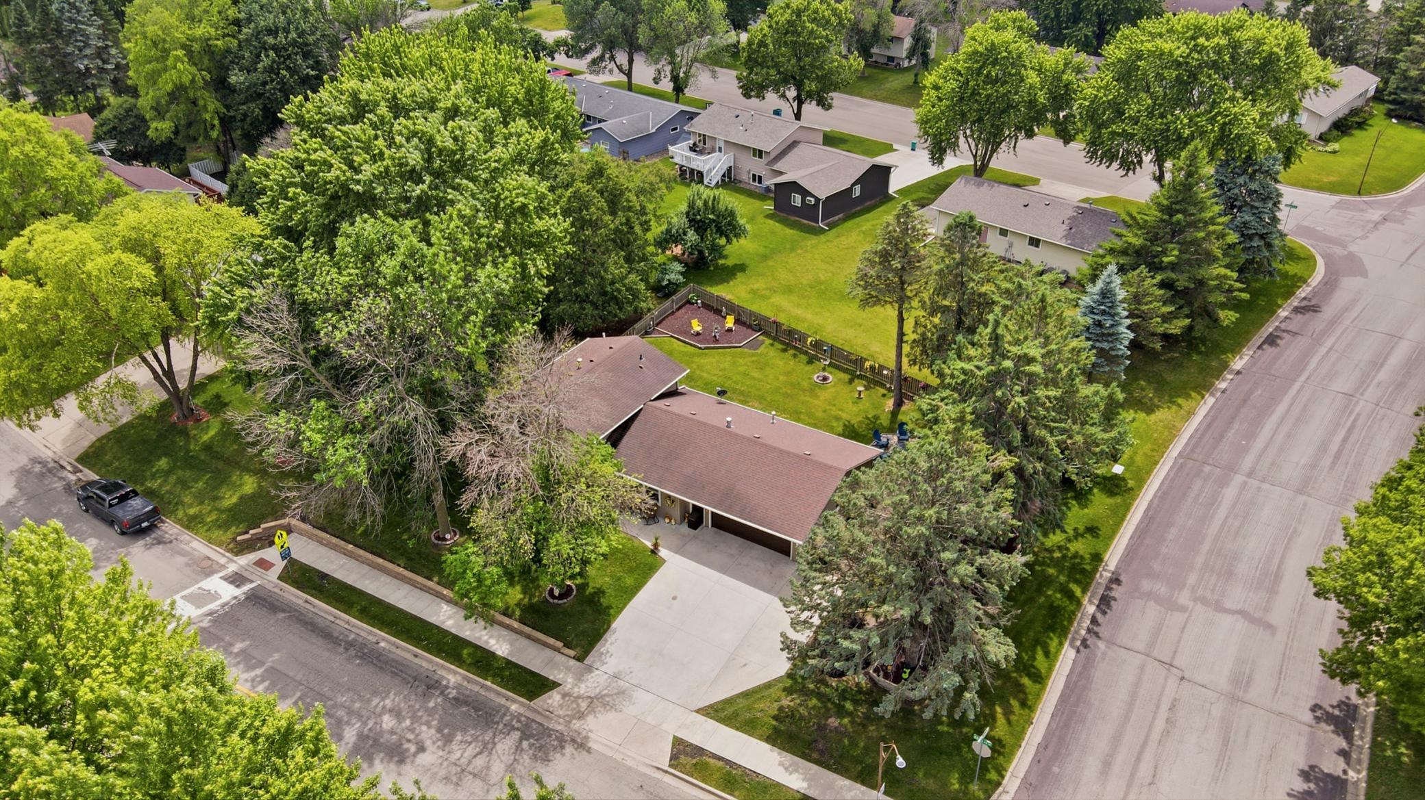 360 Allan Avenue