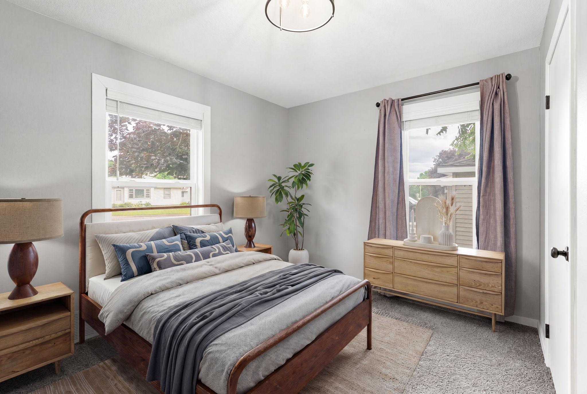 130 16th Street NE