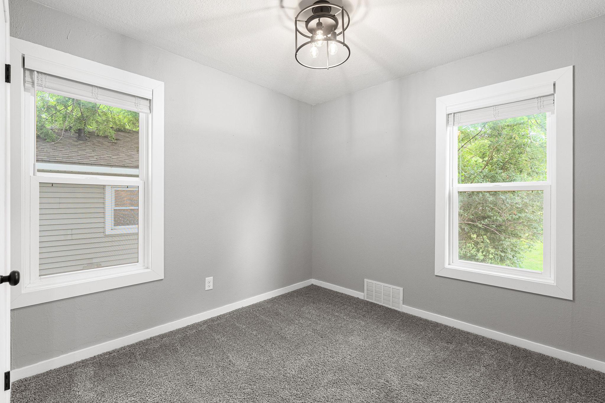130 16th Street NE