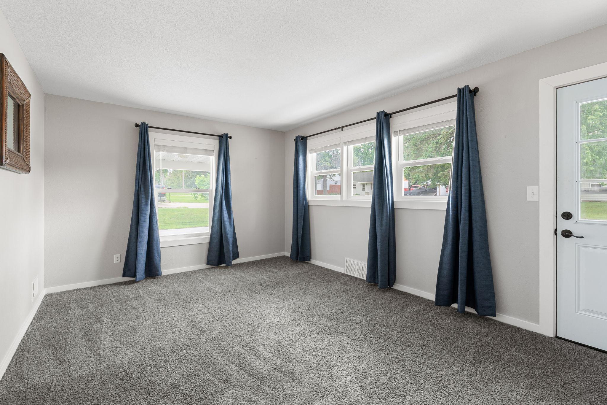 130 16th Street NE