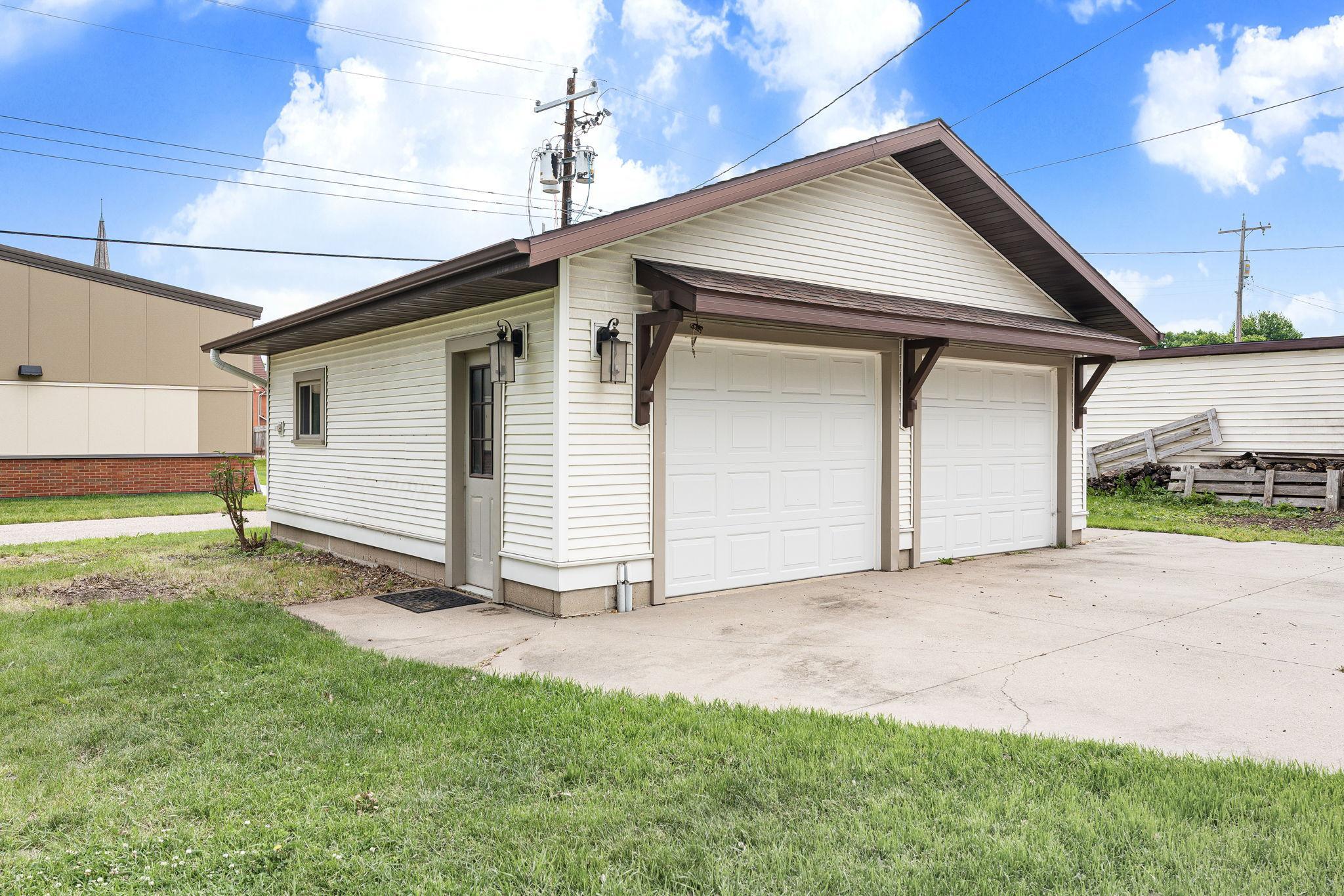 122 E Rice Street