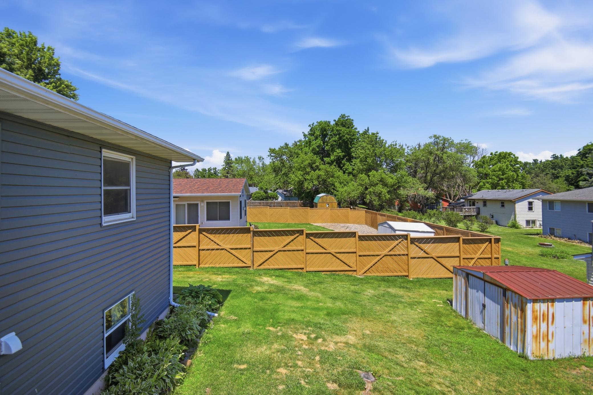 717 Colonial Circle