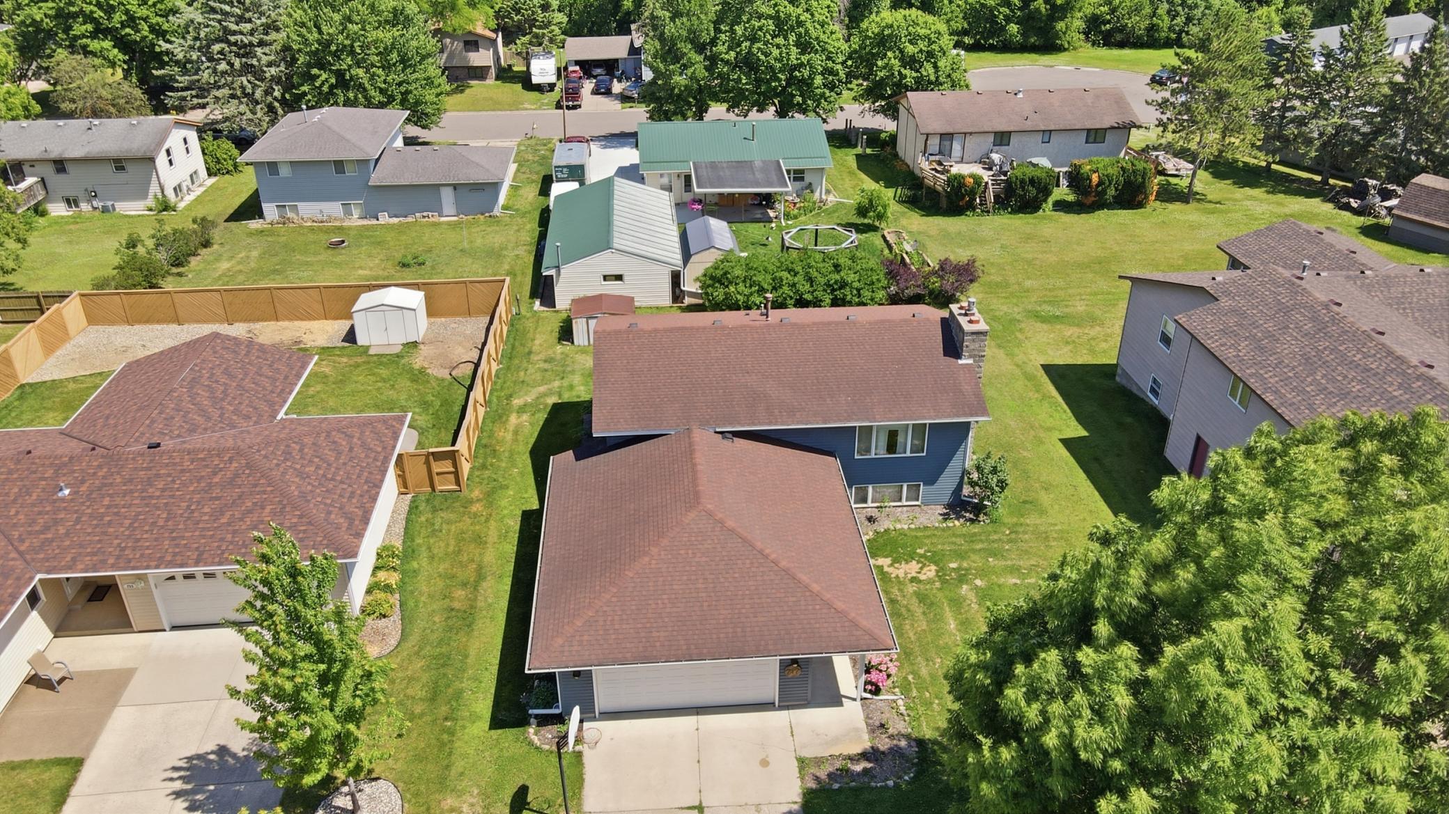 717 Colonial Circle