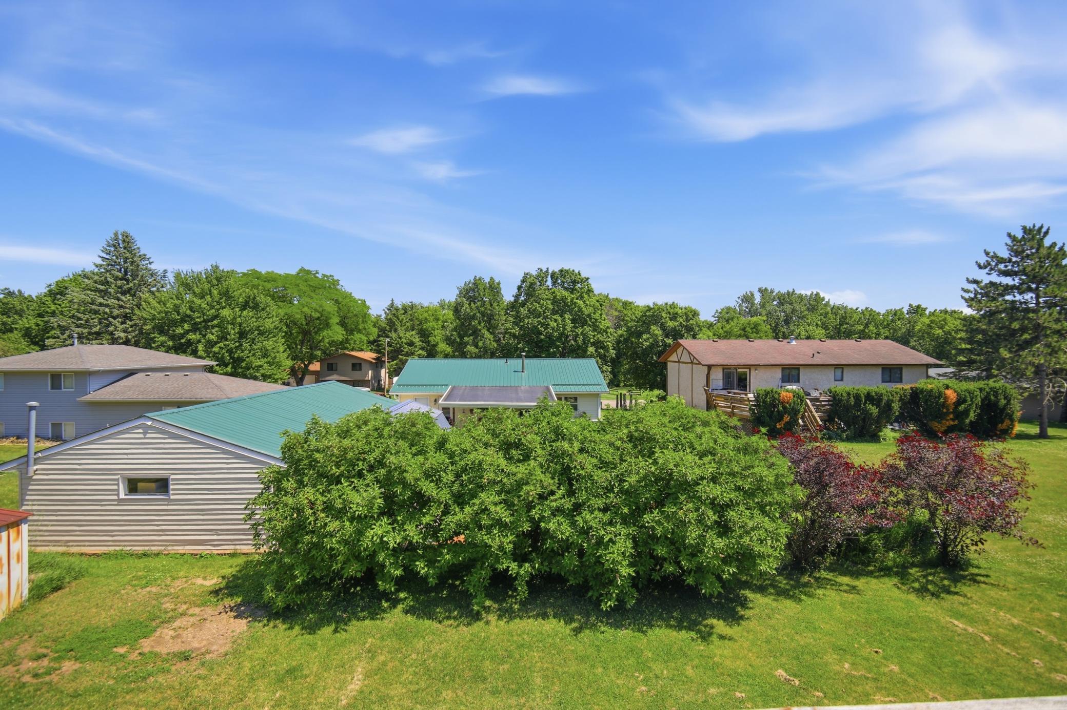 717 Colonial Circle