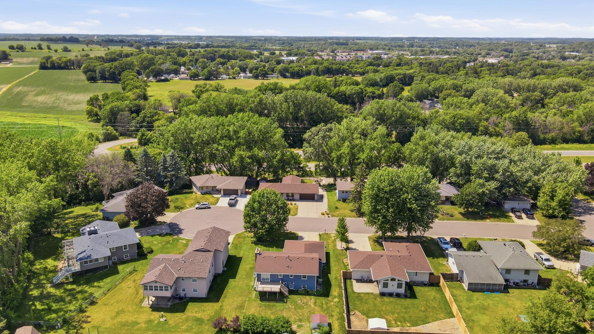 717 Colonial Circle