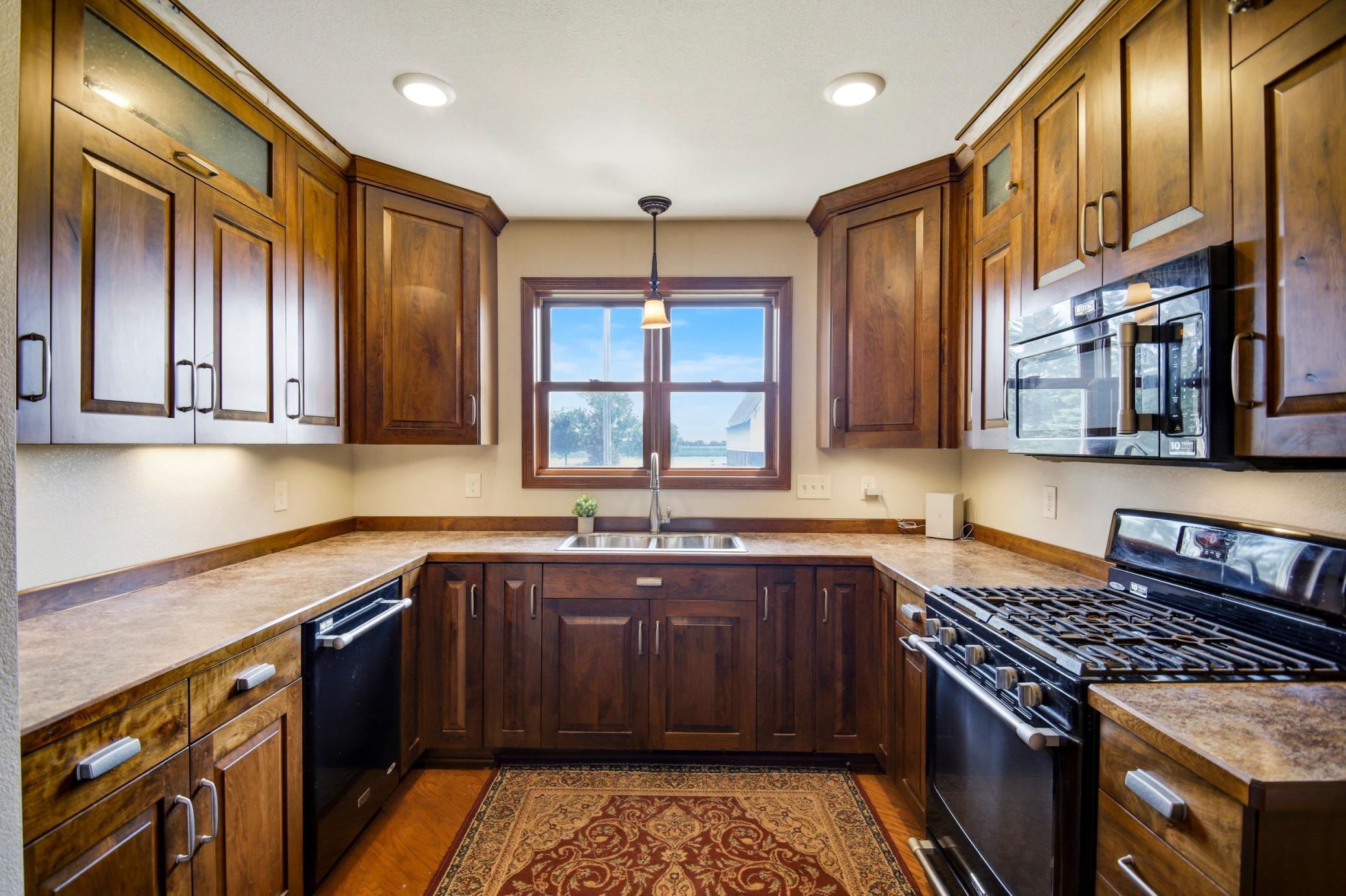 8169 Highway 30 E