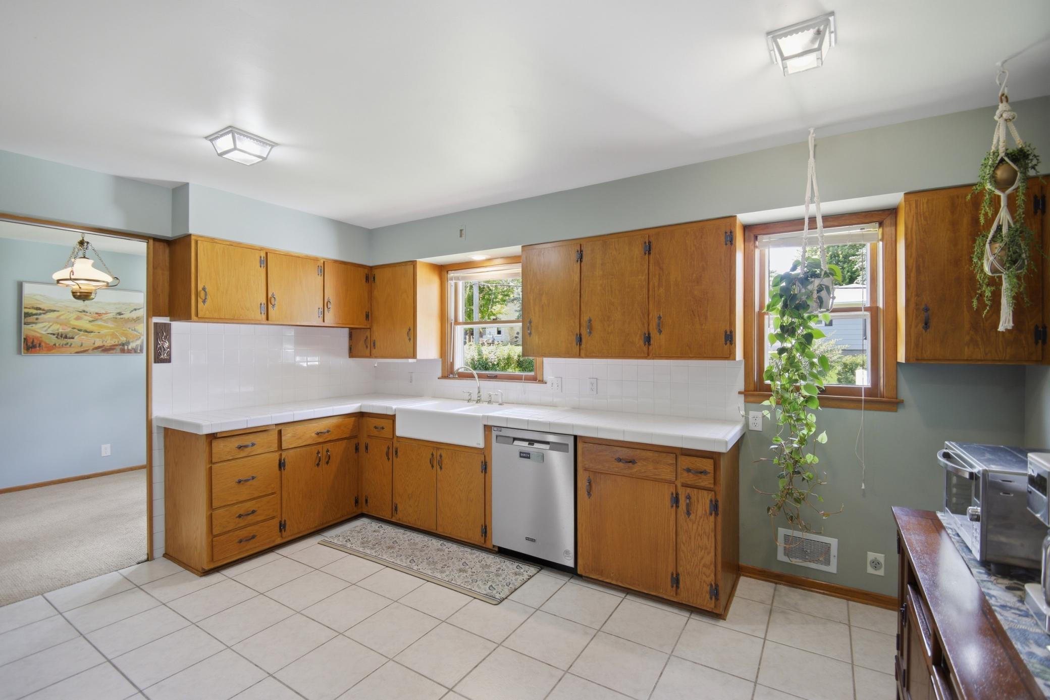 1034 Cardinal Drive