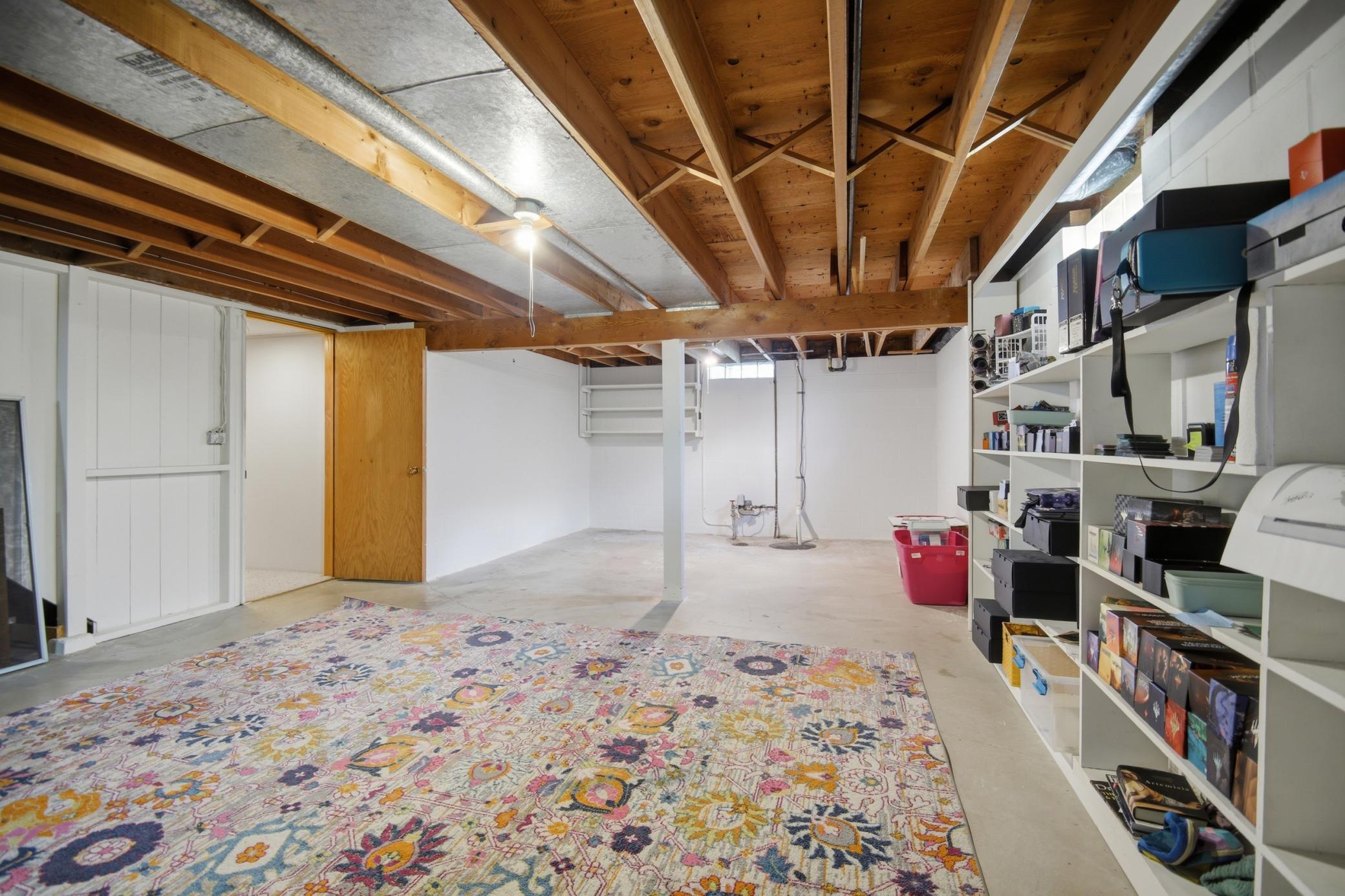 1034 Cardinal Drive