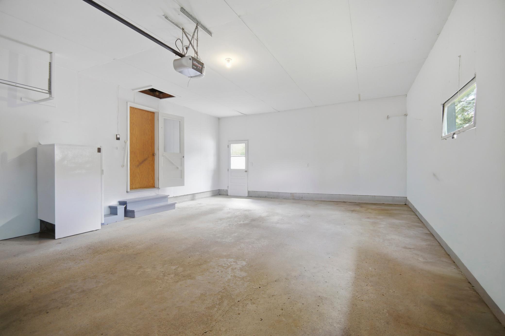 1034 Cardinal Drive
