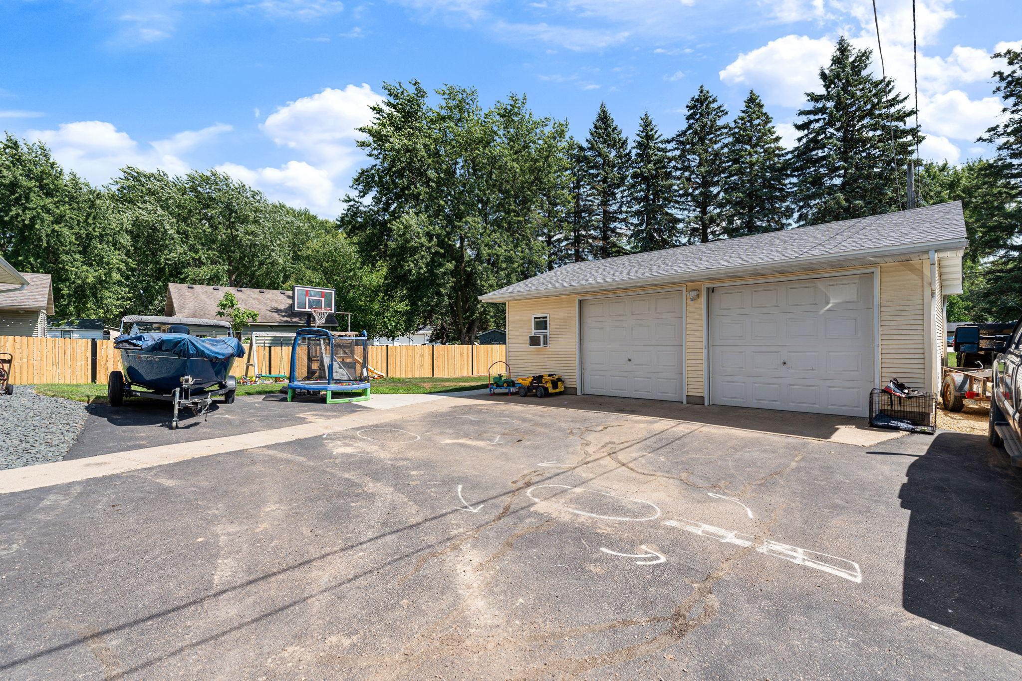305 Le Sueur Avenue