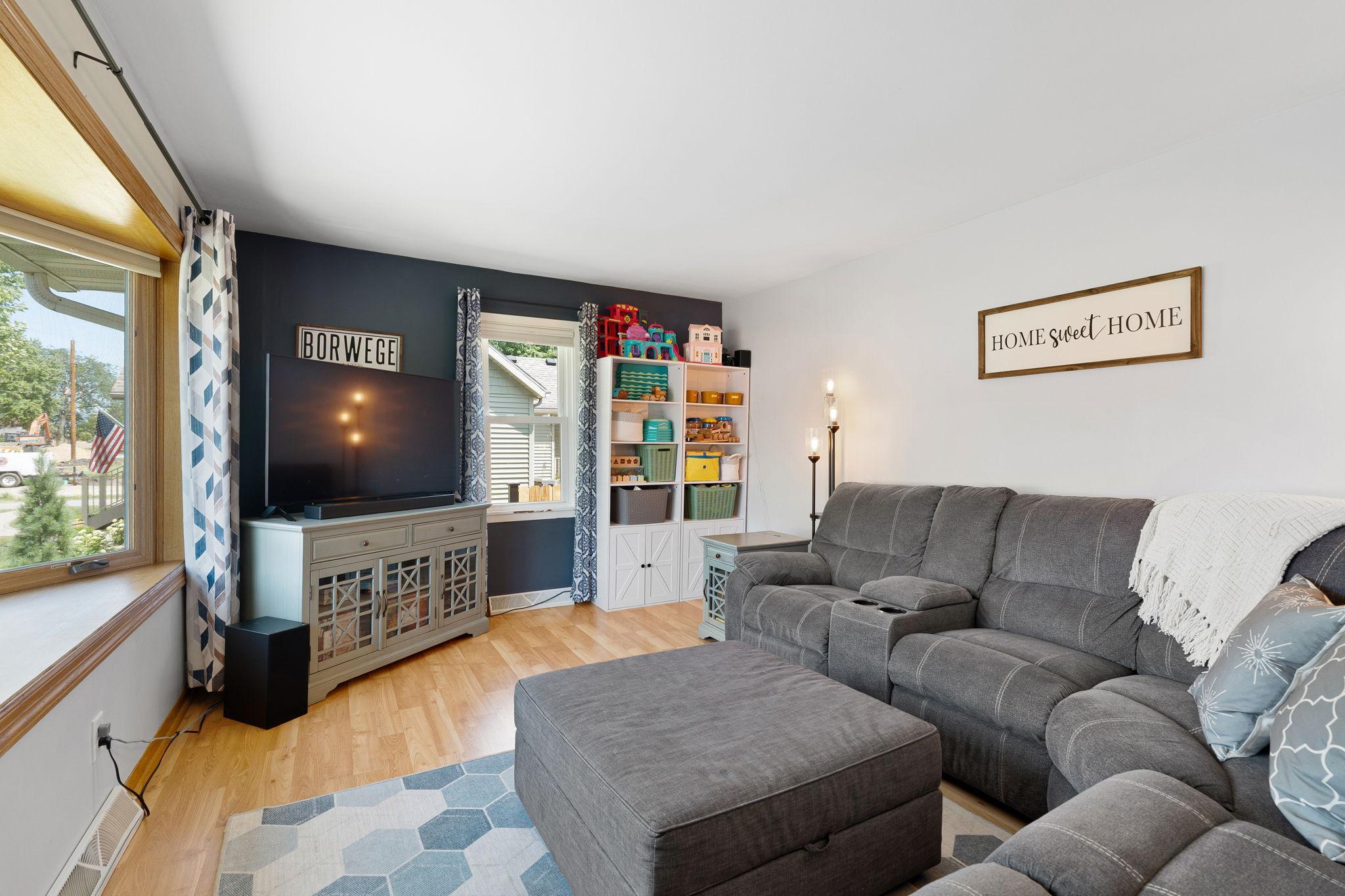 305 Le Sueur Avenue