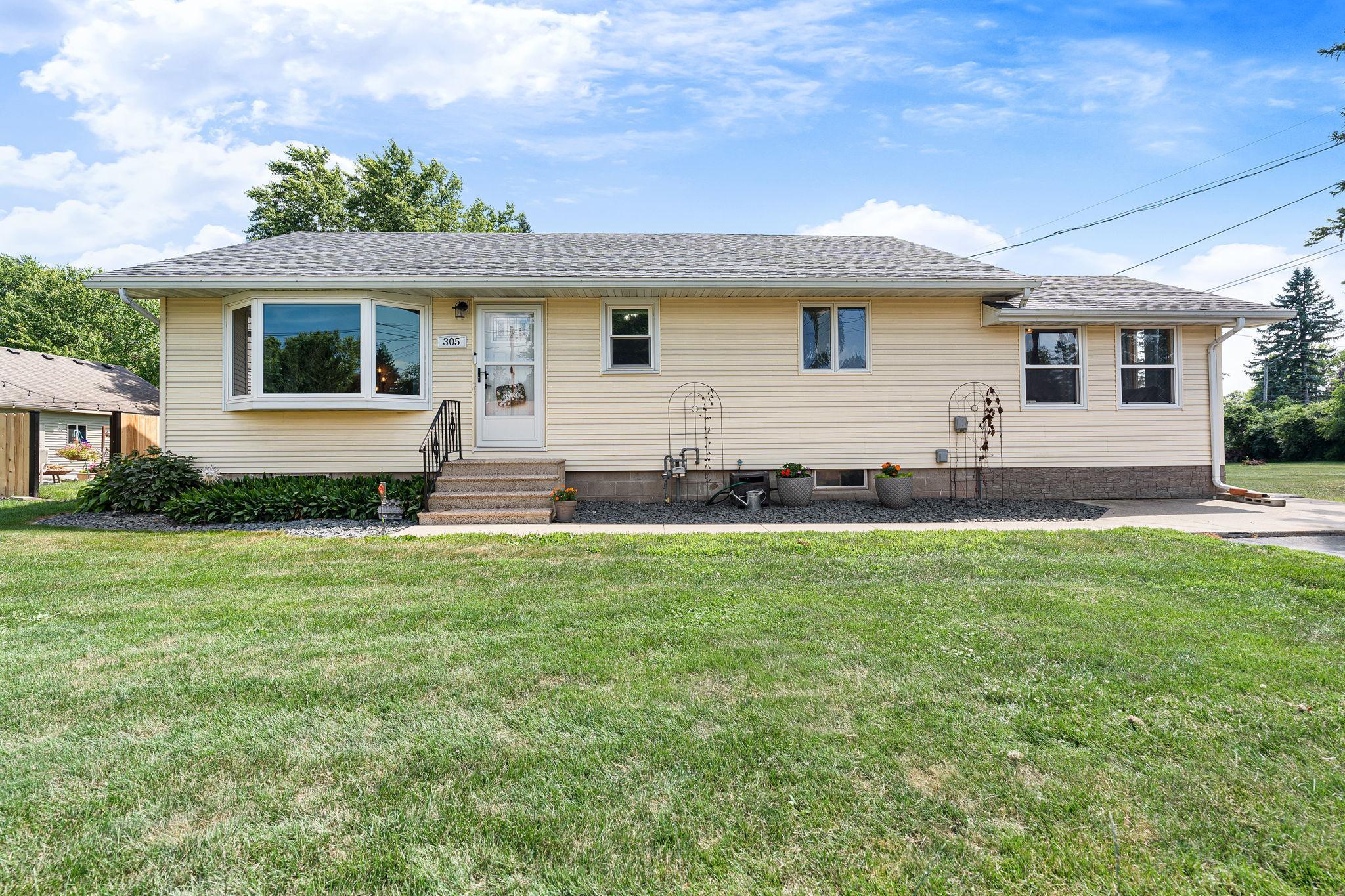 305 Le Sueur Avenue