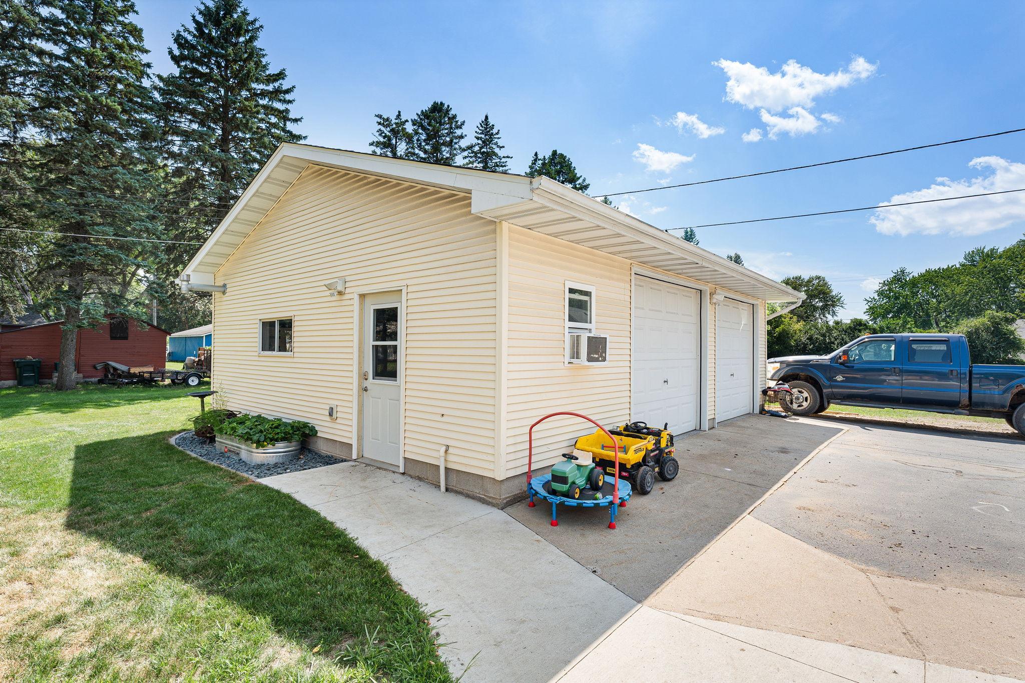 305 Le Sueur Avenue