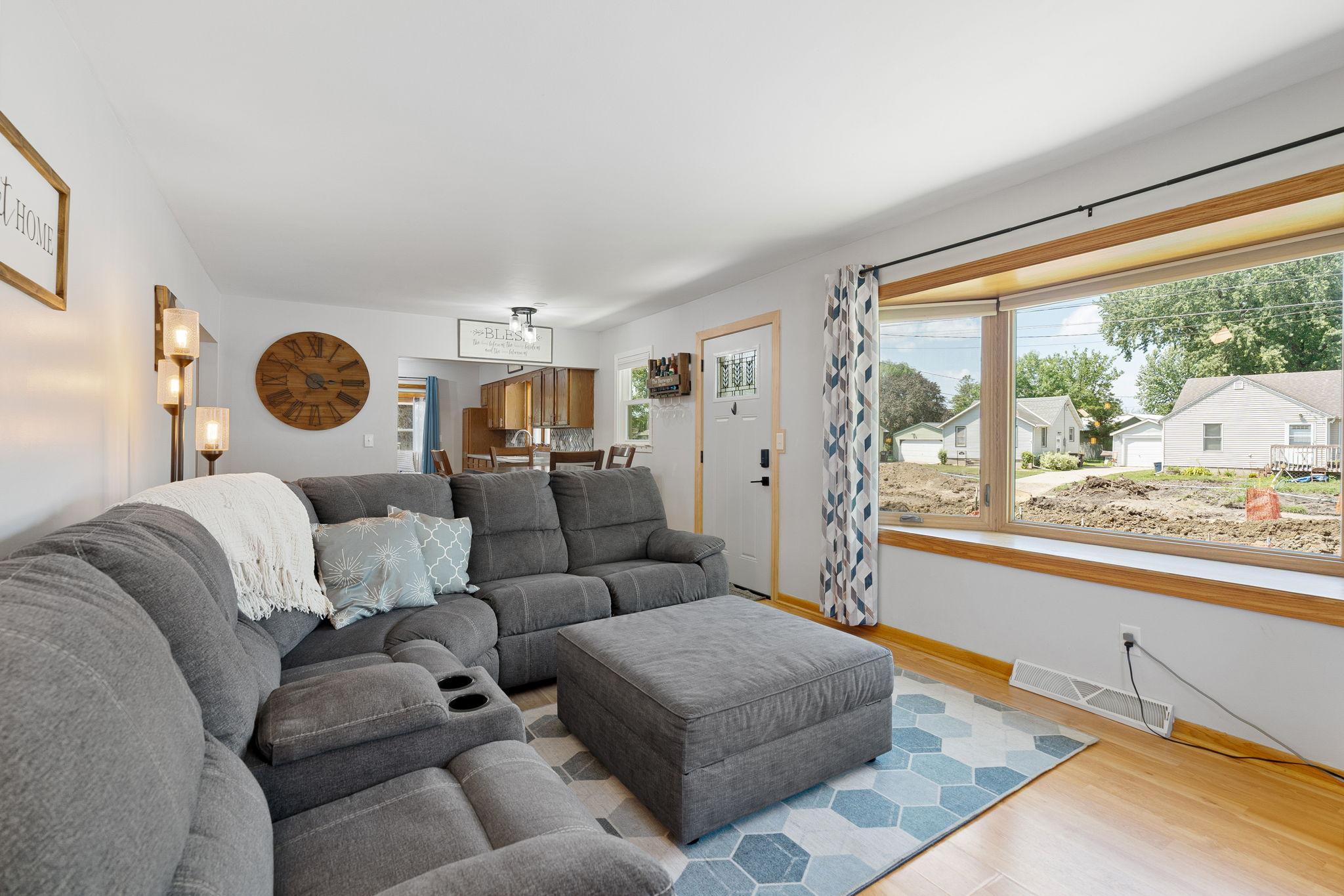 305 Le Sueur Avenue