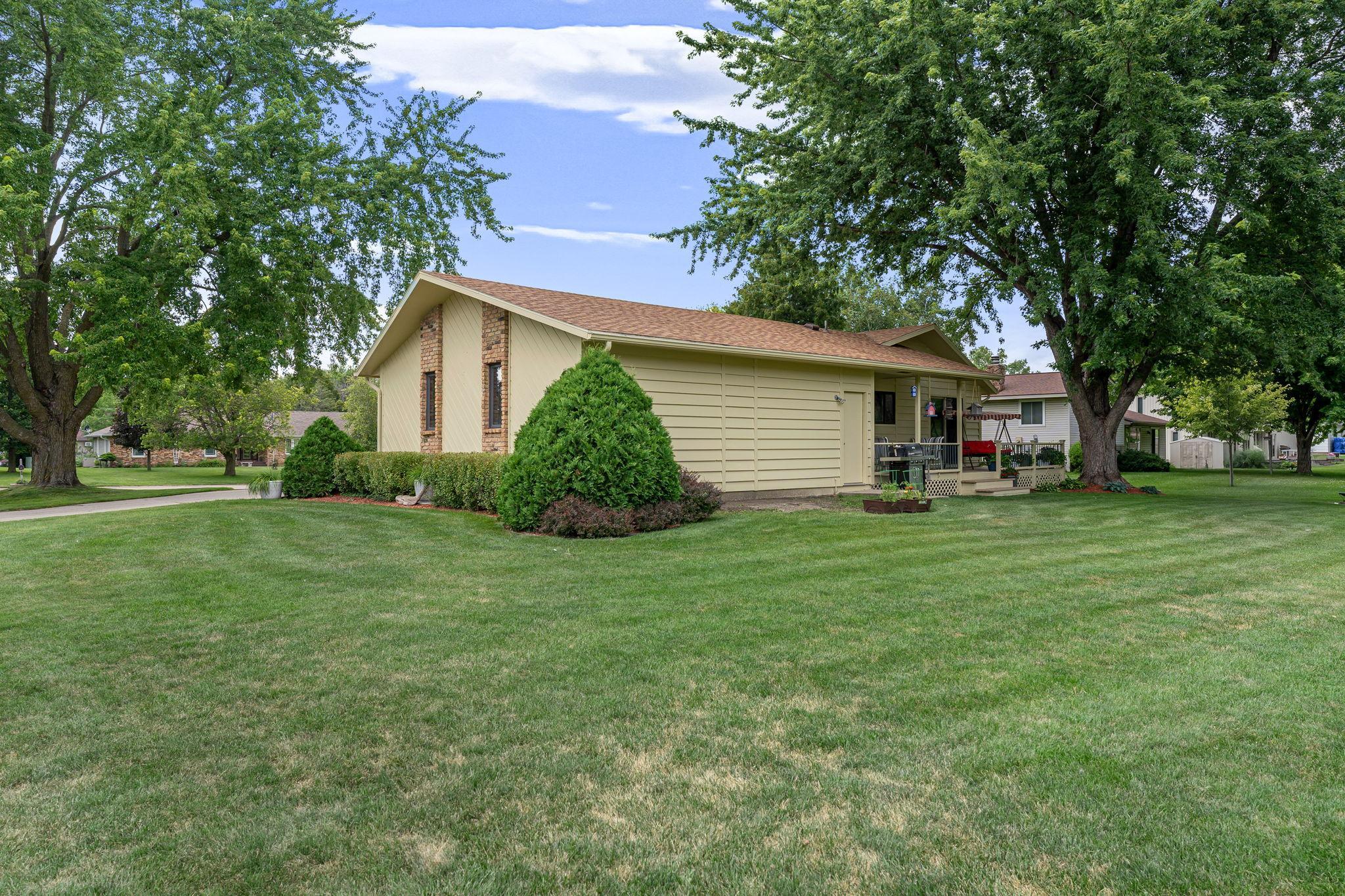 545 Crestview Lane