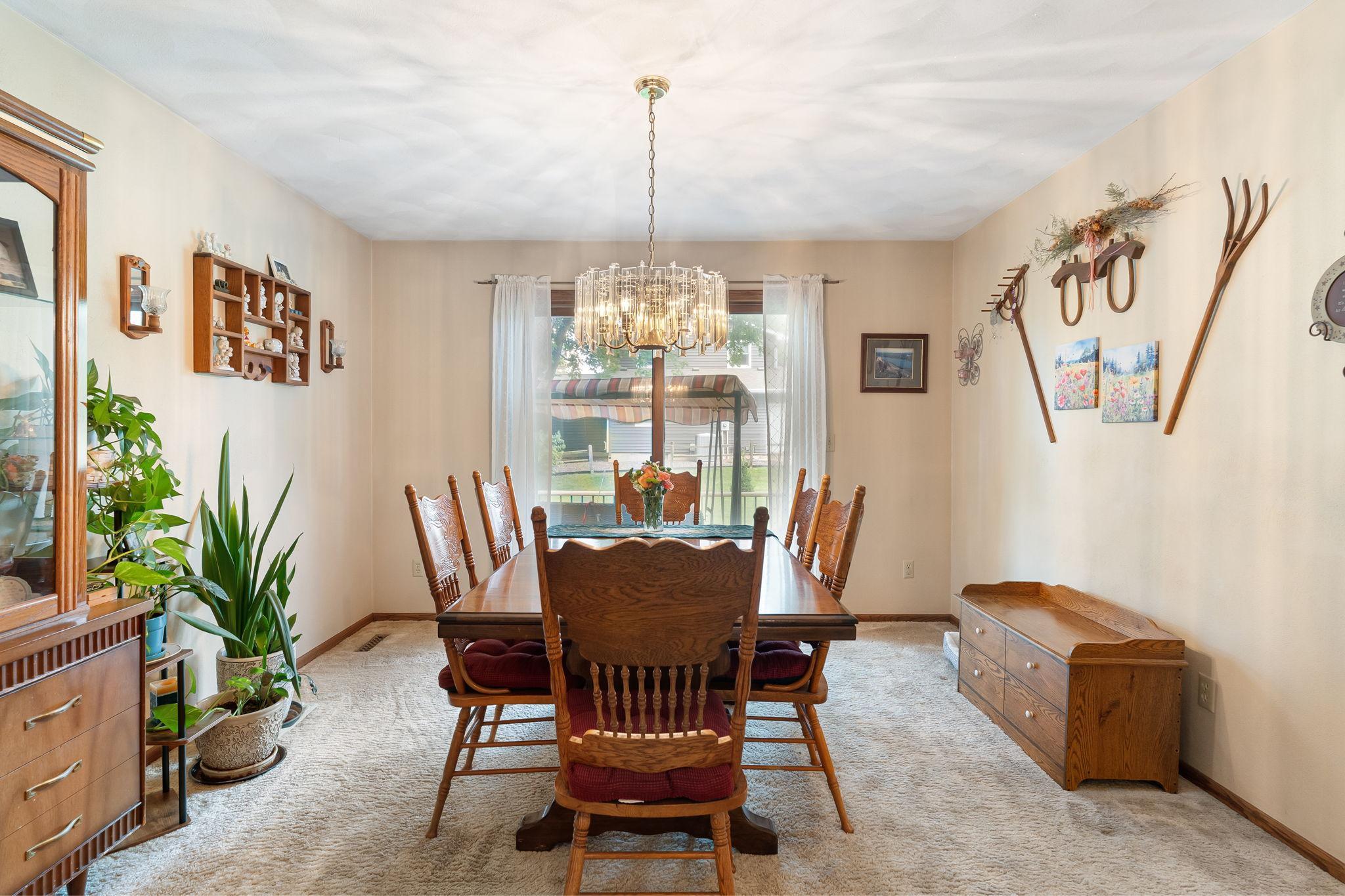 545 Crestview Lane