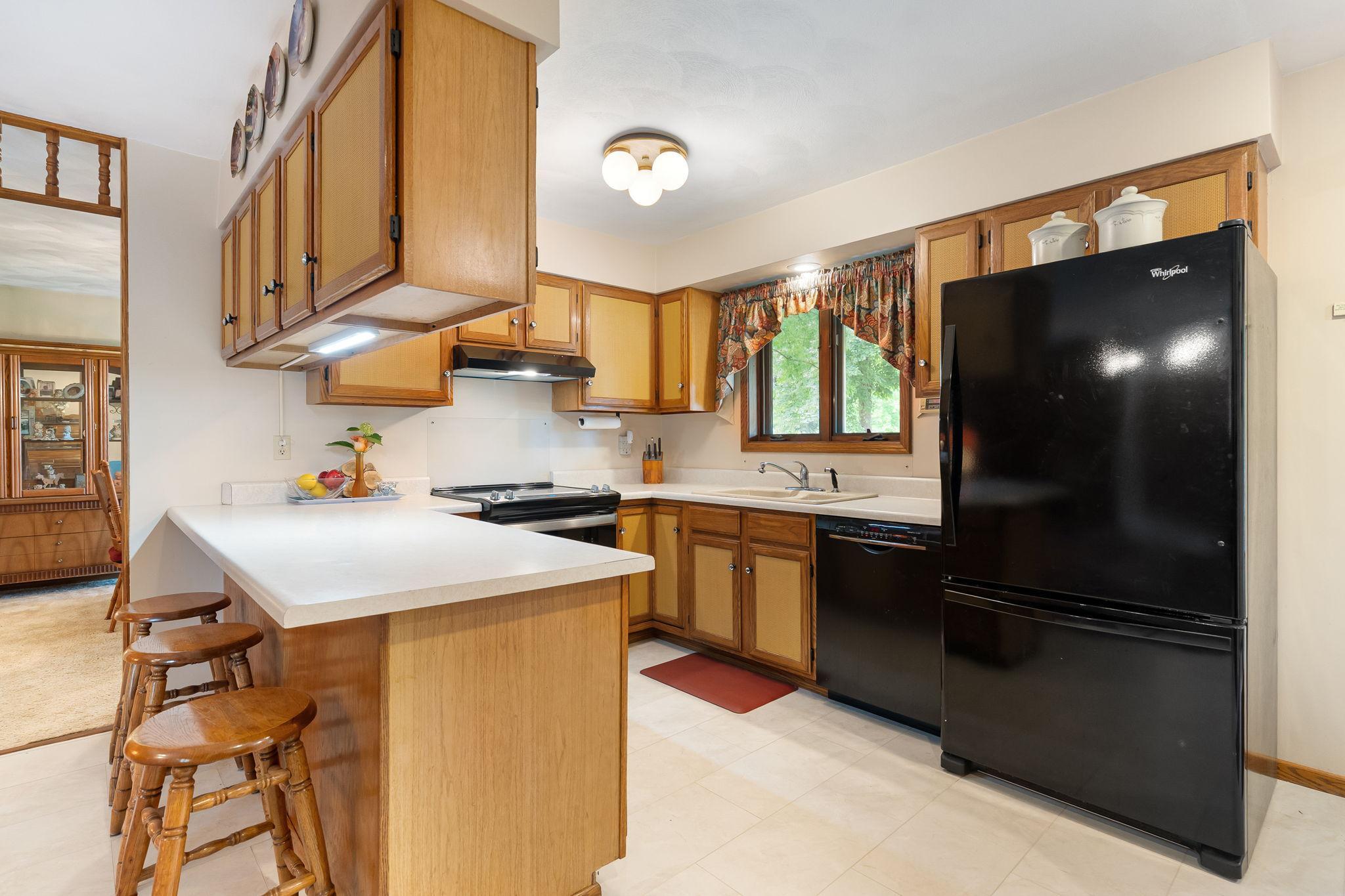 545 Crestview Lane