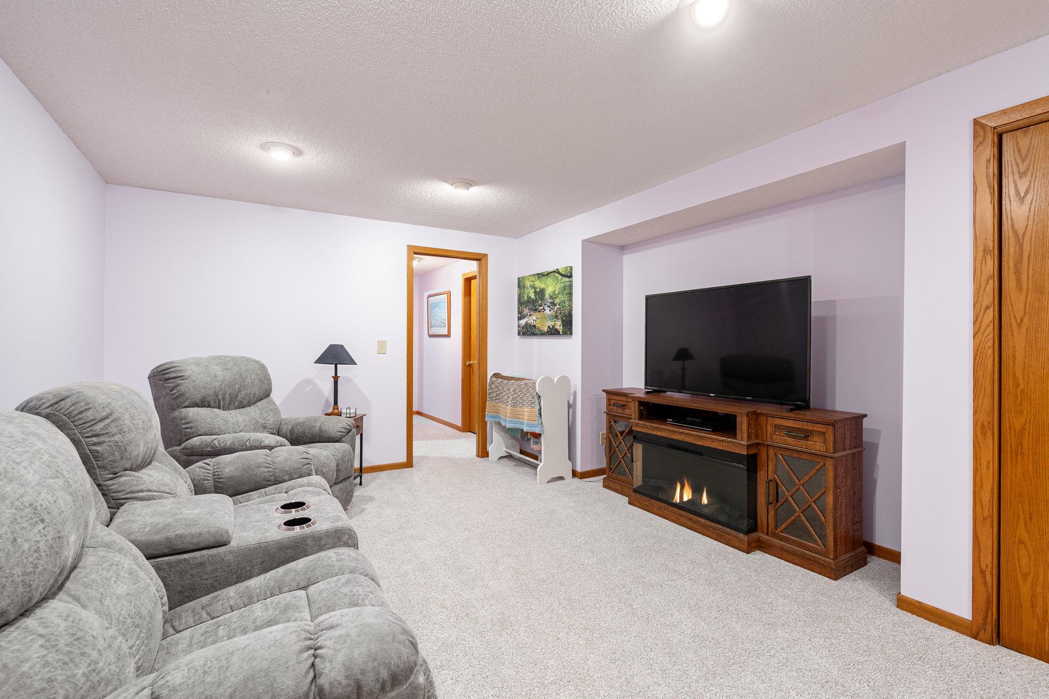 545 Crestview Lane