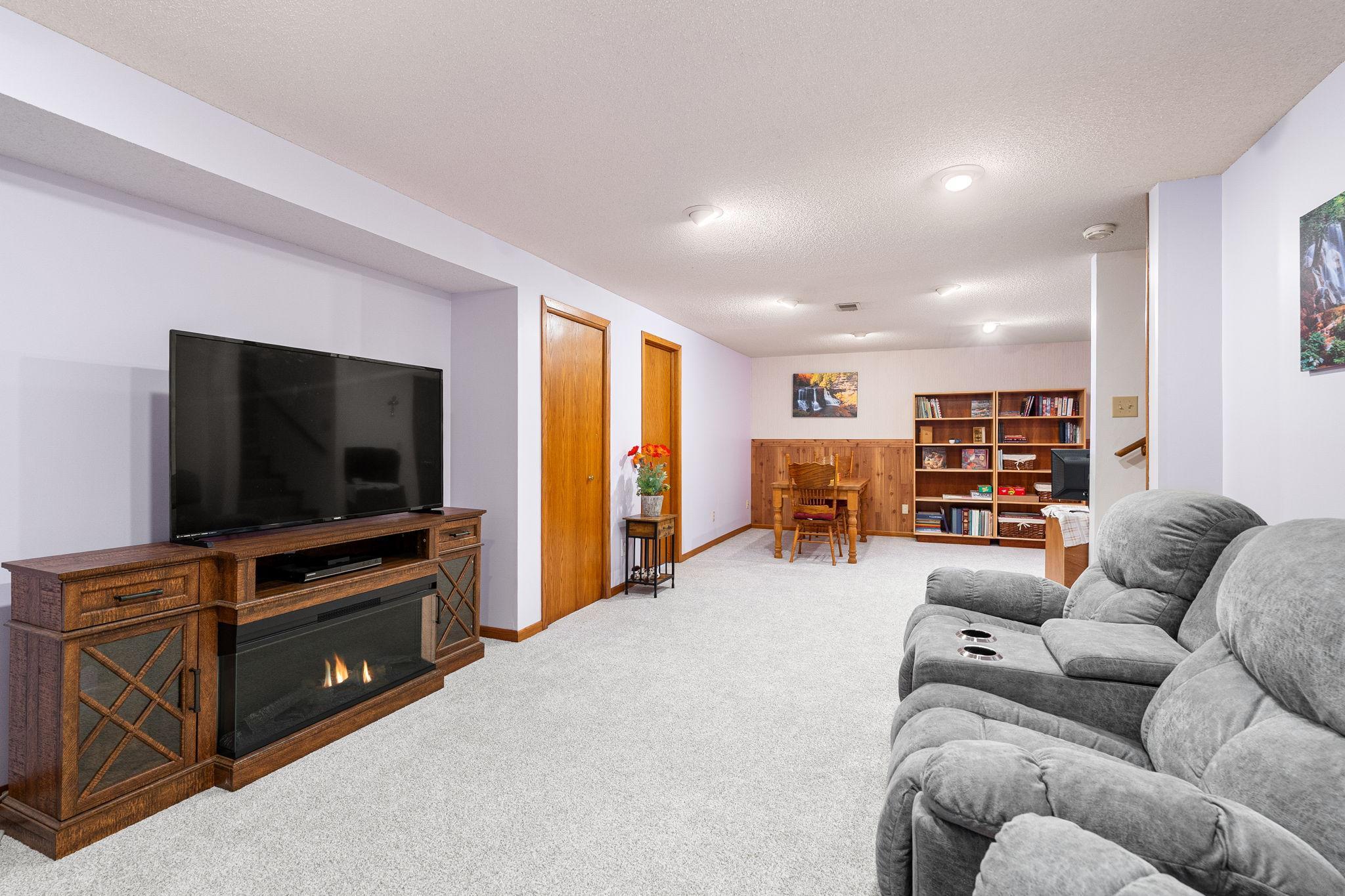 545 Crestview Lane
