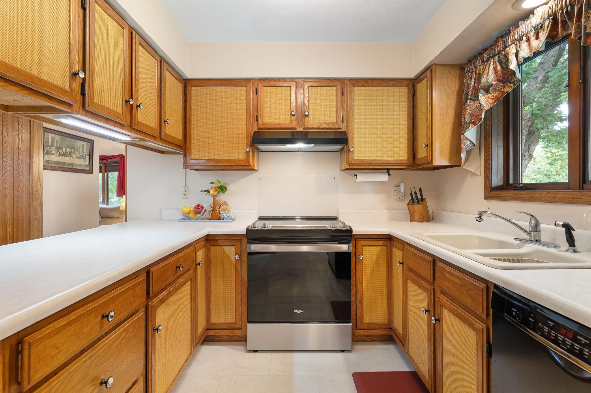 545 Crestview Lane