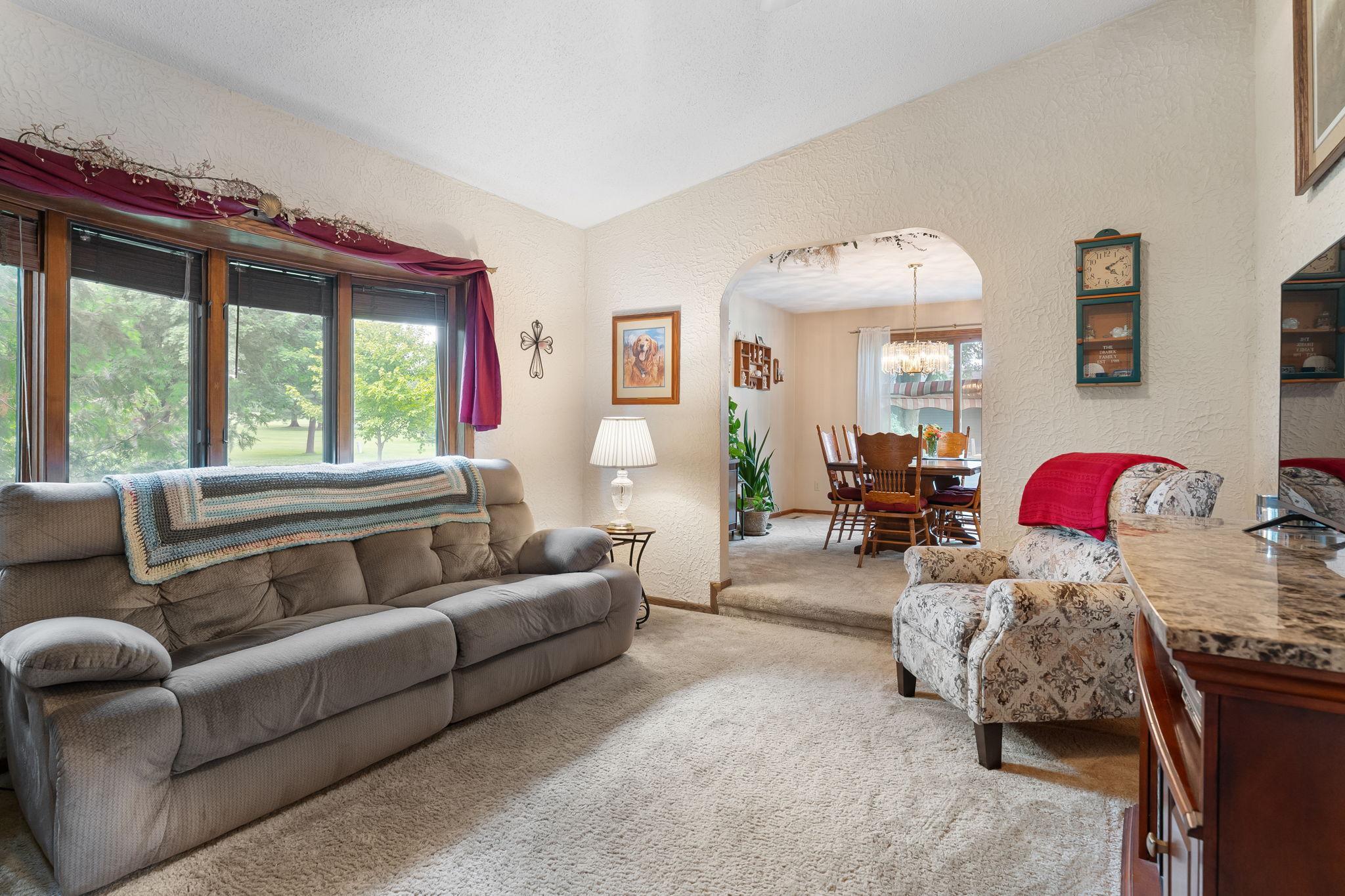 545 Crestview Lane