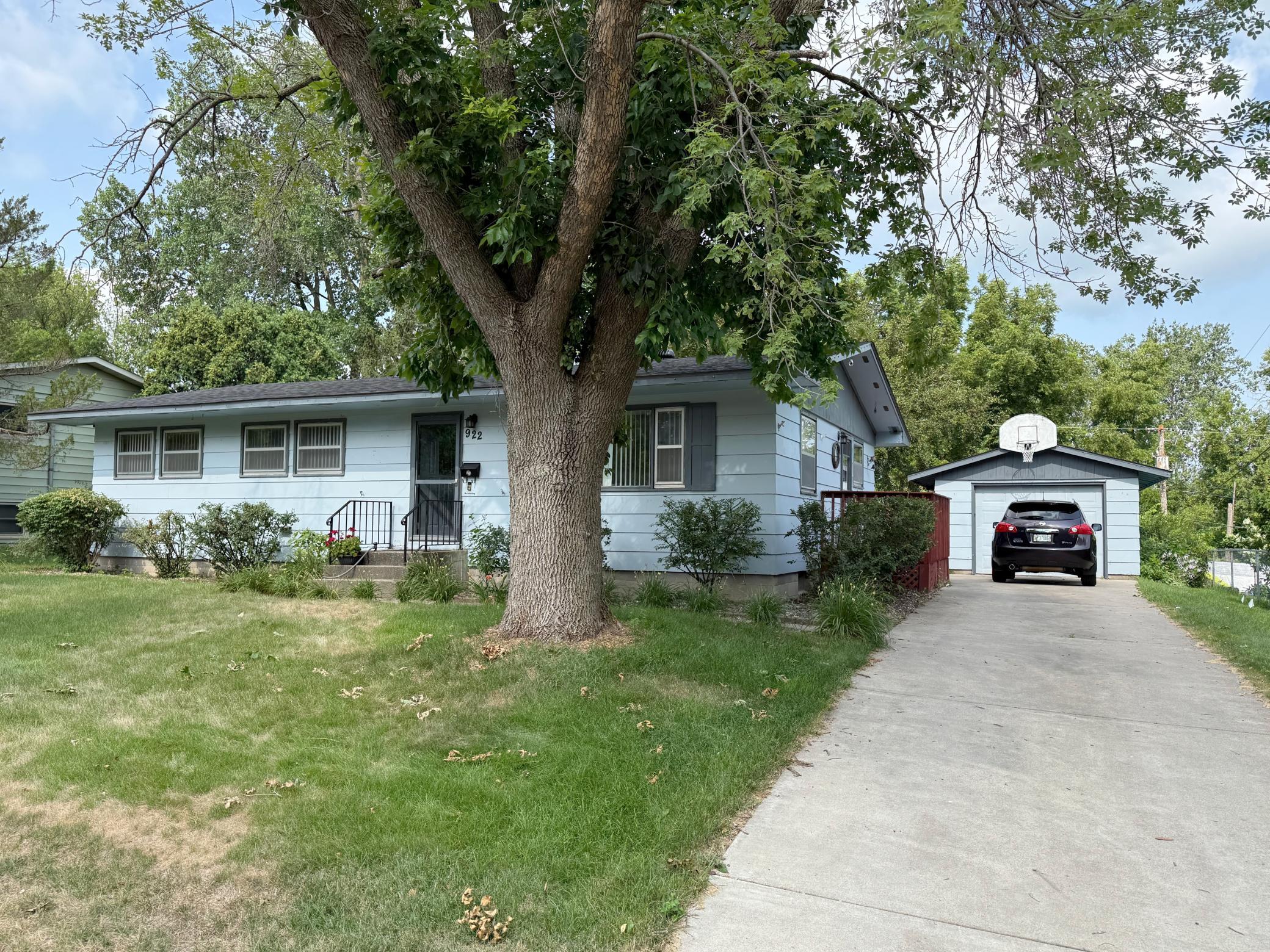 922 Westwood Drive