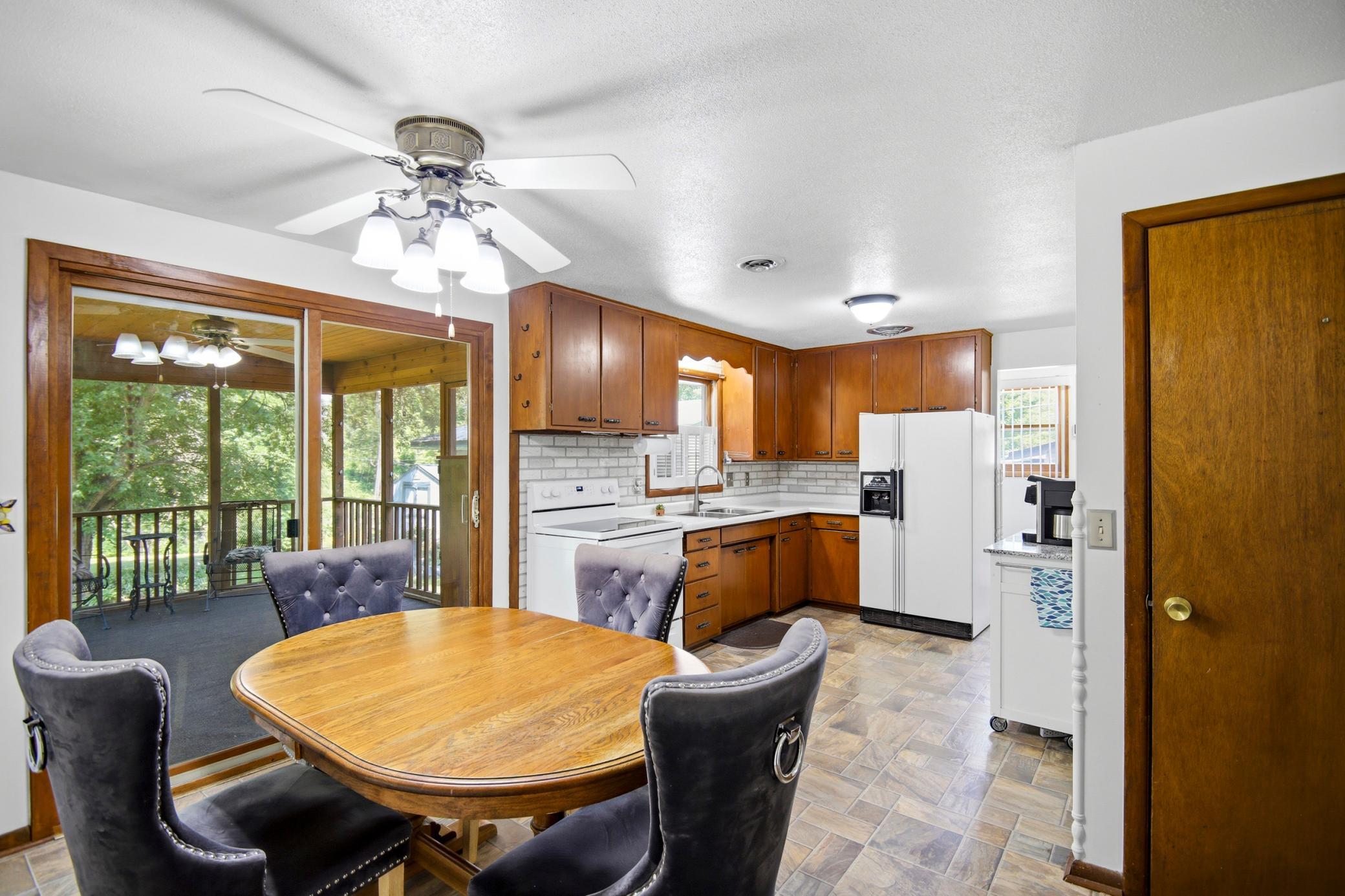 922 Westwood Drive
