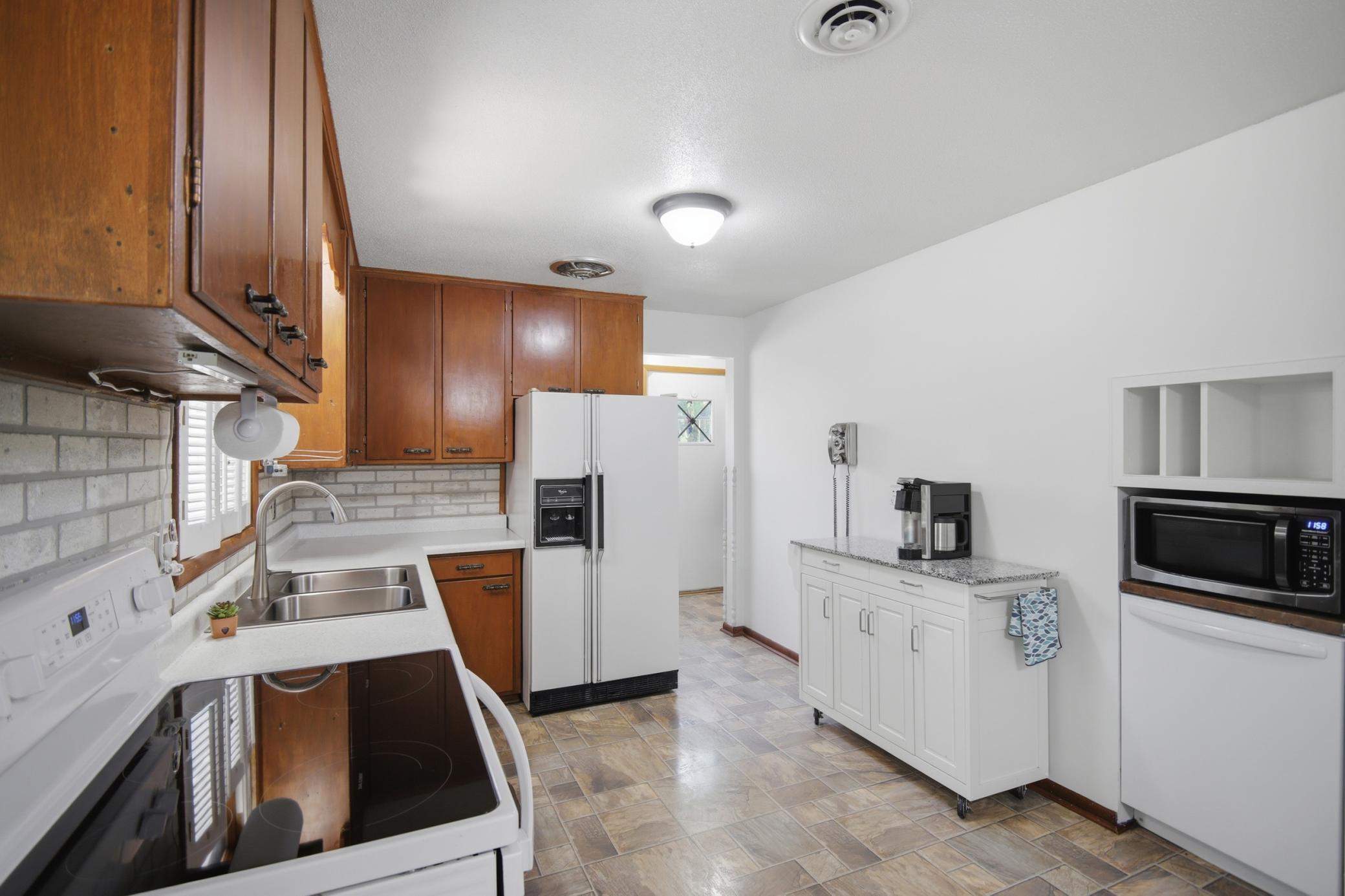 922 Westwood Drive