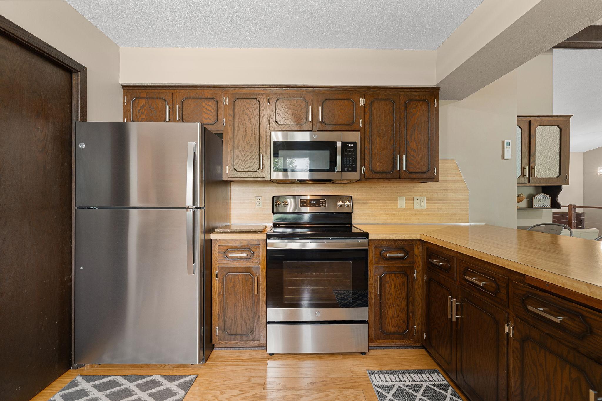 6950 French Lake Court
