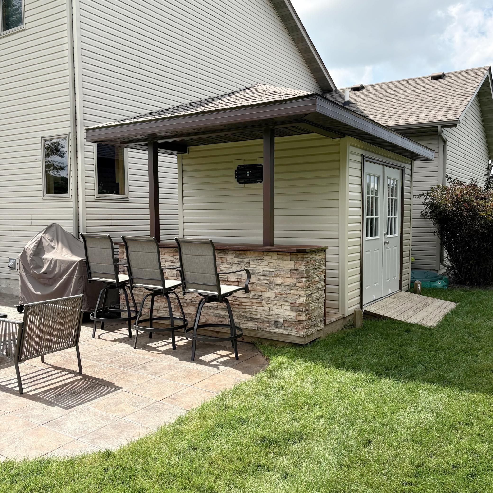 2270 Deer Trail Lane NE