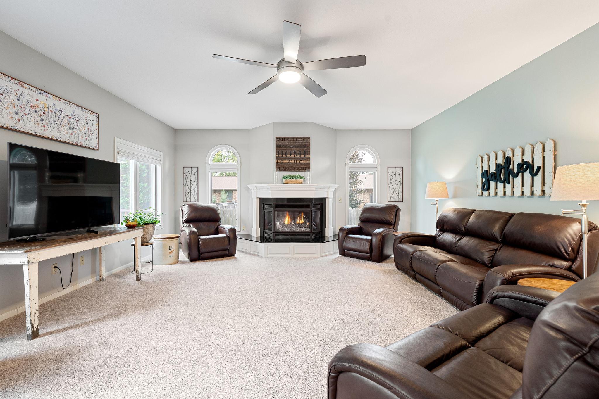 1565 Dell Place