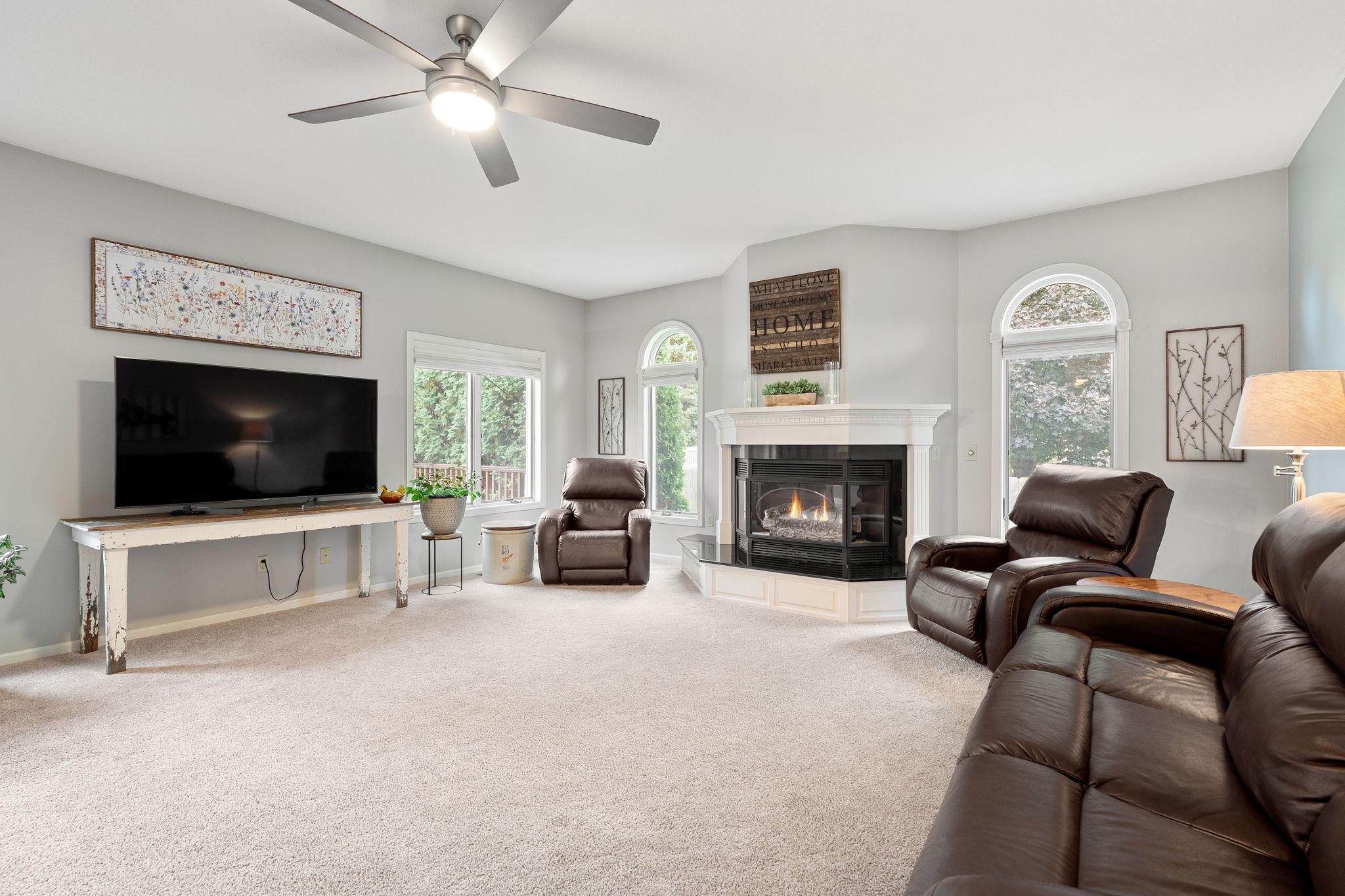 1565 Dell Place