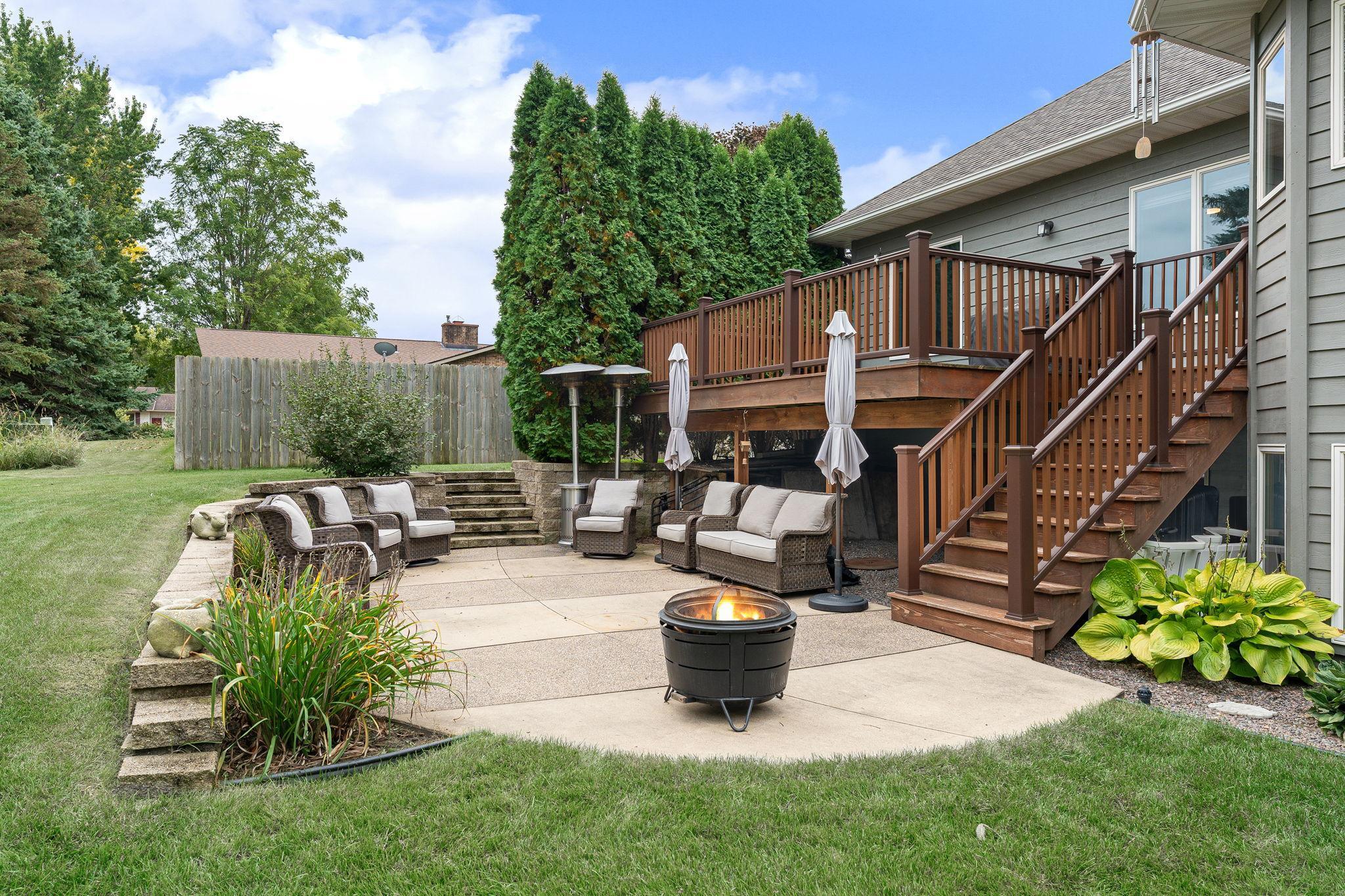 1565 Dell Place