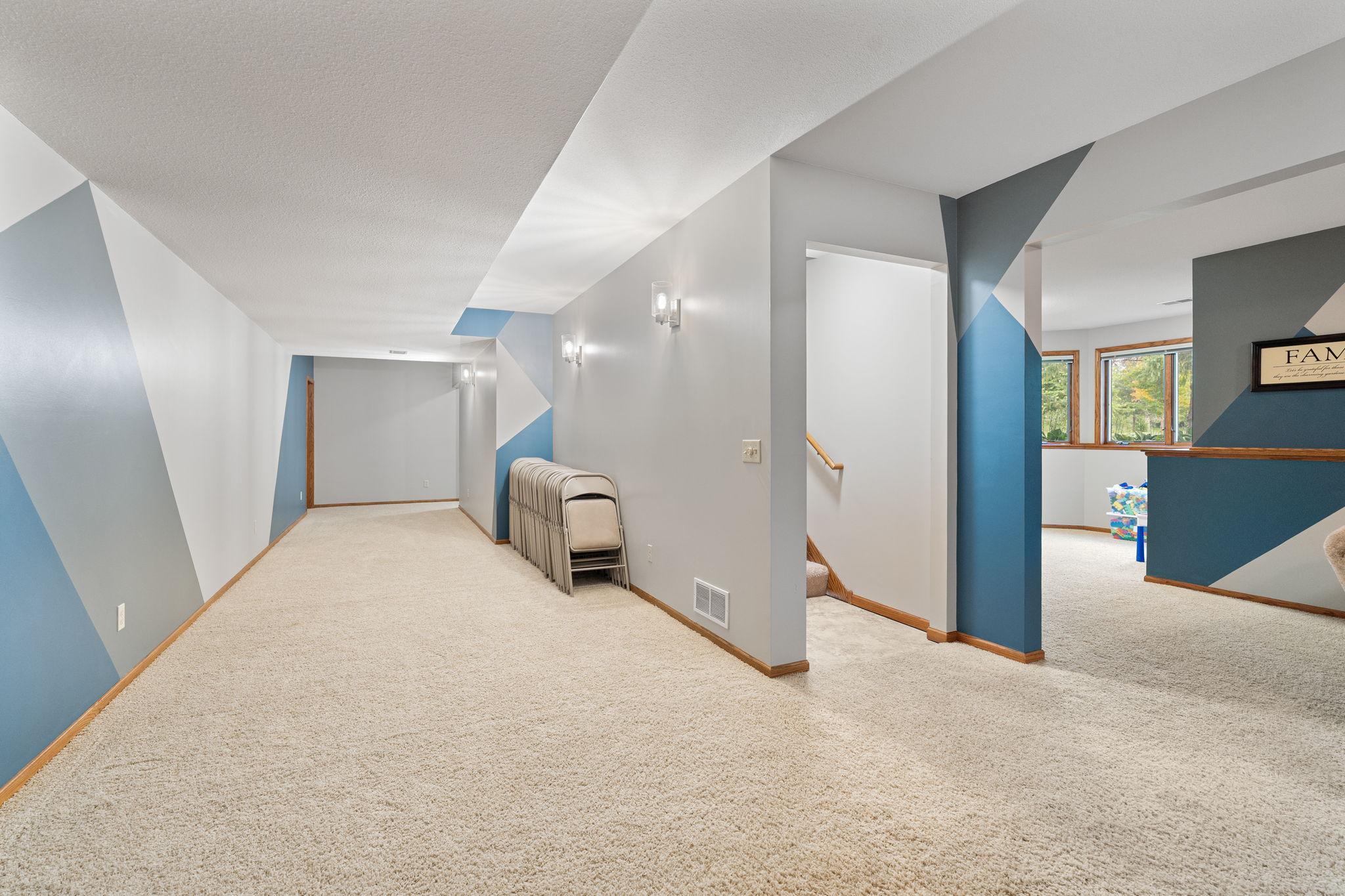 1565 Dell Place