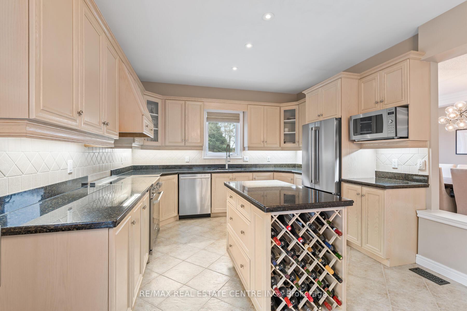 159 Delarmbro Drive, Erin, ON N0B 1T0