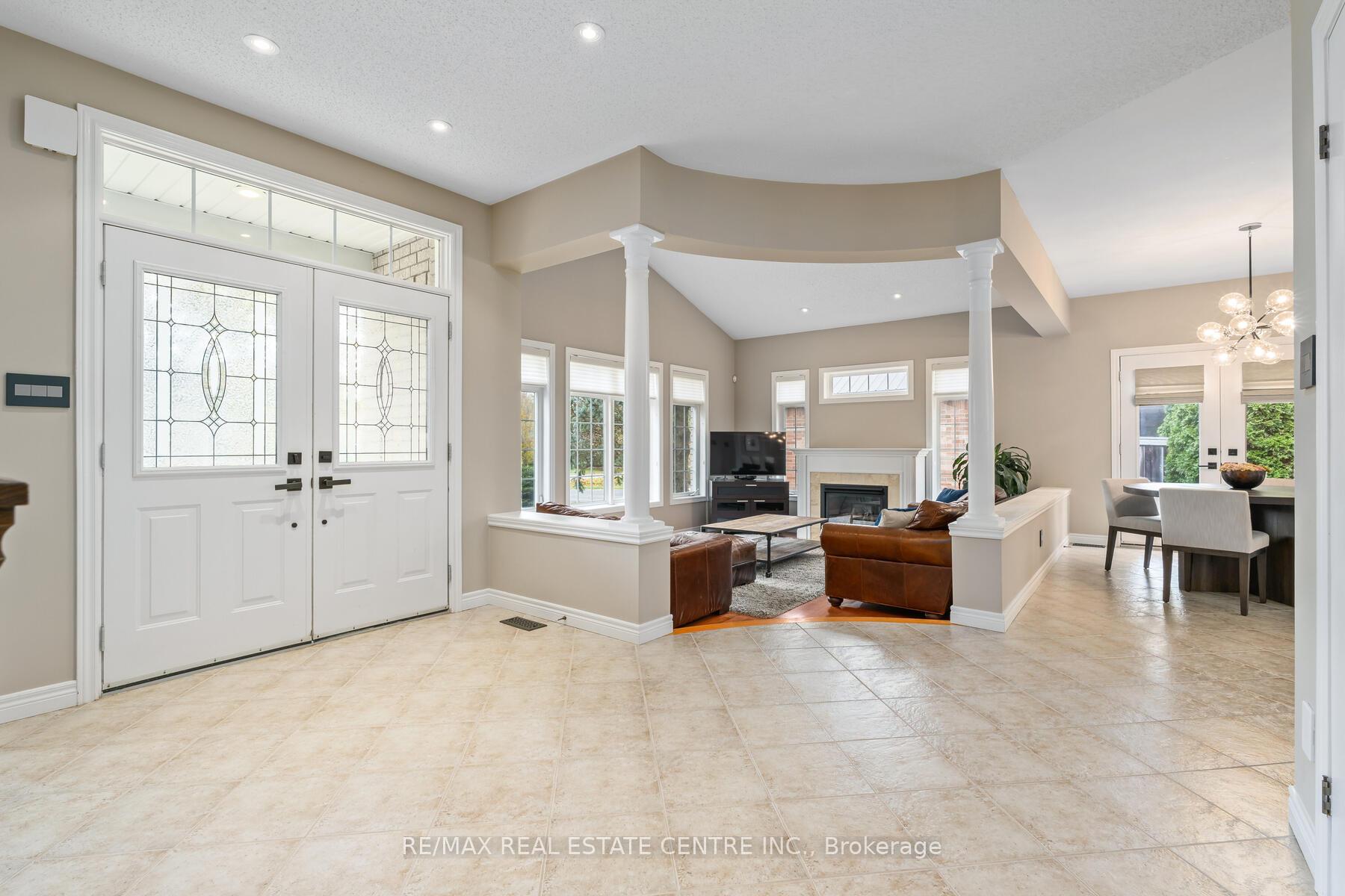 159 Delarmbro Drive, Erin, ON N0B 1T0