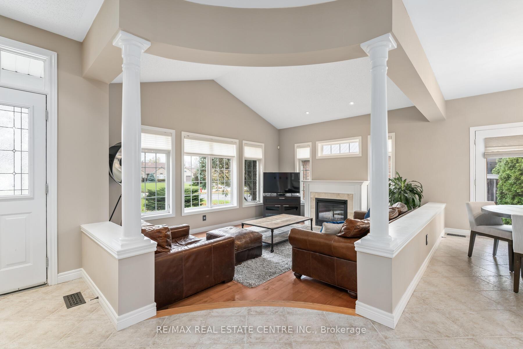 159 Delarmbro Drive, Erin, ON N0B 1T0